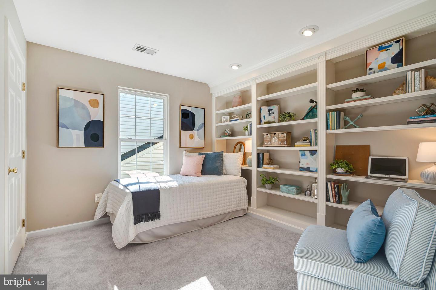 9237 OLD BEECH CT, LORTON, Virginia 22079, 4 Bedrooms Bedrooms, ,3 BathroomsBathrooms,Residential,For sale,9237 OLD BEECH CT,VAFX2278948 MLS # VAFX2278948 9237 OLD BEECH CT, LORTON, Virginia 22079, 4 Bedrooms Bedrooms, ,3 BathroomsBathrooms,Residential,For sale,9237 OLD BEECH CT,VAFX2278948 MLS # VAFX2278948