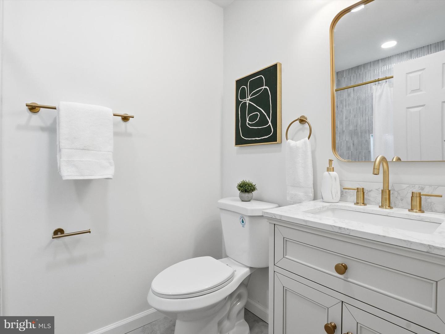 2133 FREDA DR, VIENNA, Virginia 22181, 4 Bedrooms Bedrooms, ,3 BathroomsBathrooms,Residential,For sale,2133 FREDA DR,VAFX2278986 MLS # VAFX2278986 2133 FREDA DR, VIENNA, Virginia 22181, 4 Bedrooms Bedrooms, ,3 BathroomsBathrooms,Residential,For sale,2133 FREDA DR,VAFX2278986 MLS # VAFX2278986