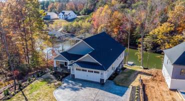 172 LAKEWATCH CIR, MONETA, Virginia 24121, 4 Bedrooms Bedrooms, ,4 BathroomsBathrooms,Residential,For sale,172 LAKEWATCH CIR,VAFK2000092 MLS # VAFK2000092