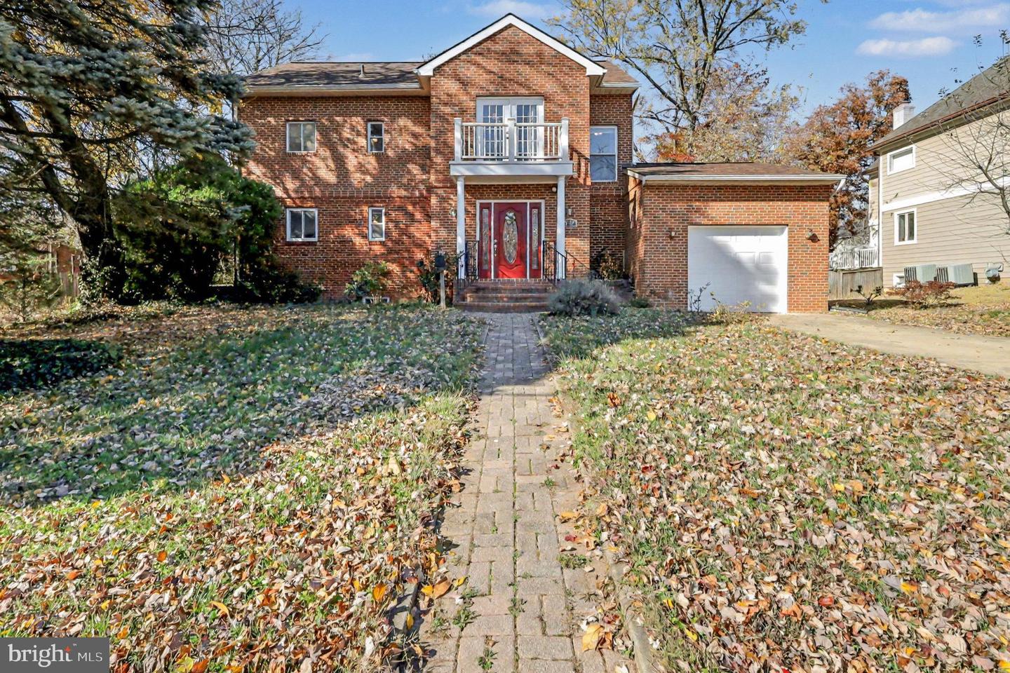 3120 COLLIE LN, FALLS CHURCH, Virginia 22041, 5 Bedrooms Bedrooms, ,4 BathroomsBathrooms,Residential,For sale,3120 COLLIE LN,VAFX2279024 MLS # VAFX2279024 3120 COLLIE LN, FALLS CHURCH, Virginia 22041, 5 Bedrooms Bedrooms, ,4 BathroomsBathrooms,Residential,For sale,3120 COLLIE LN,VAFX2279024 MLS # VAFX2279024