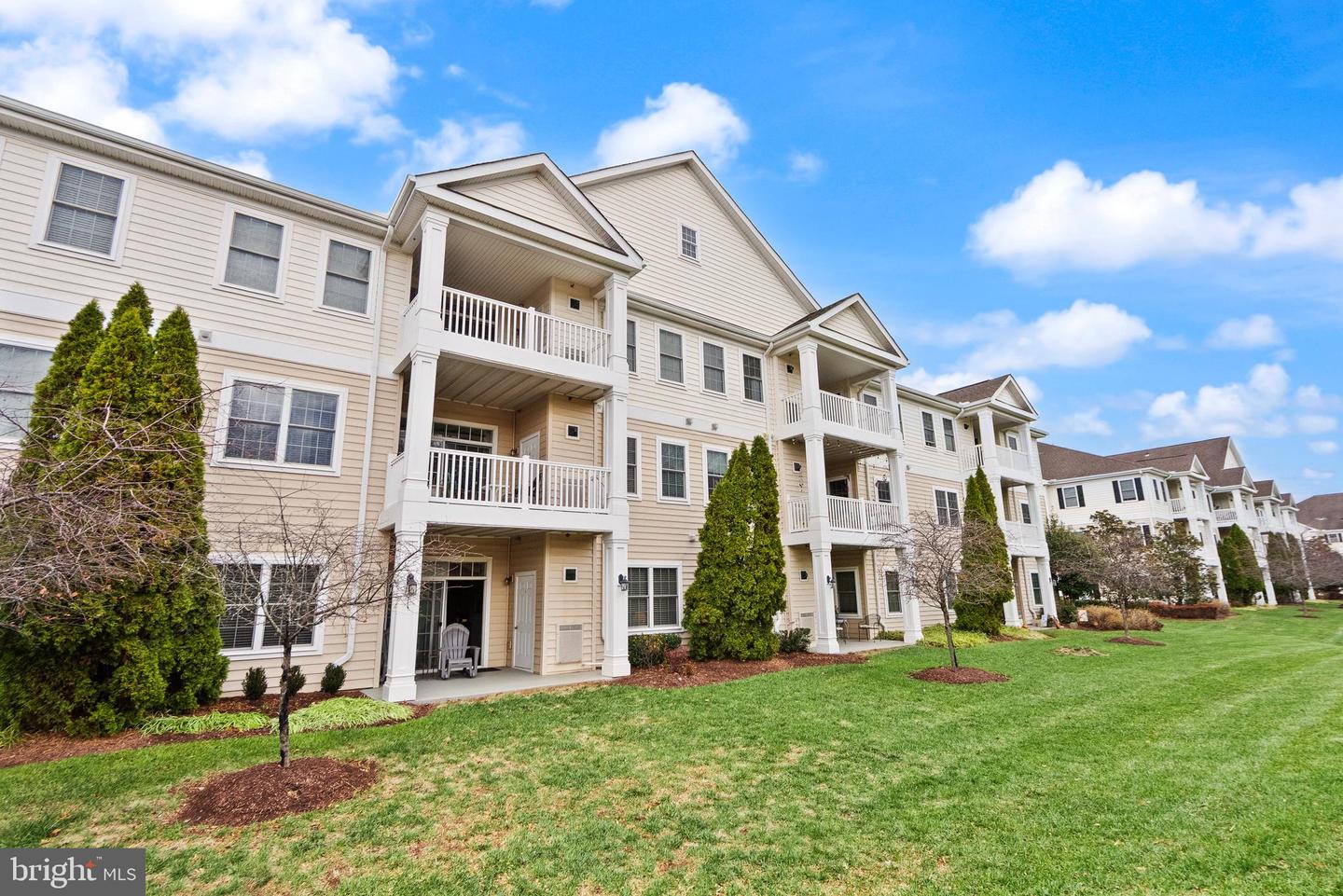 15251 ROYAL CREST DR #103, HAYMARKET, Virginia 20169, 2 Bedrooms Bedrooms, ,2 BathroomsBathrooms,Residential,For sale,15251 ROYAL CREST DR #103,VAPW2107738 MLS # VAPW2107738 15251 ROYAL CREST DR #103, HAYMARKET, Virginia 20169, 2 Bedrooms Bedrooms, ,2 BathroomsBathrooms,Residential,For sale,15251 ROYAL CREST DR #103,VAPW2107738 MLS # VAPW2107738