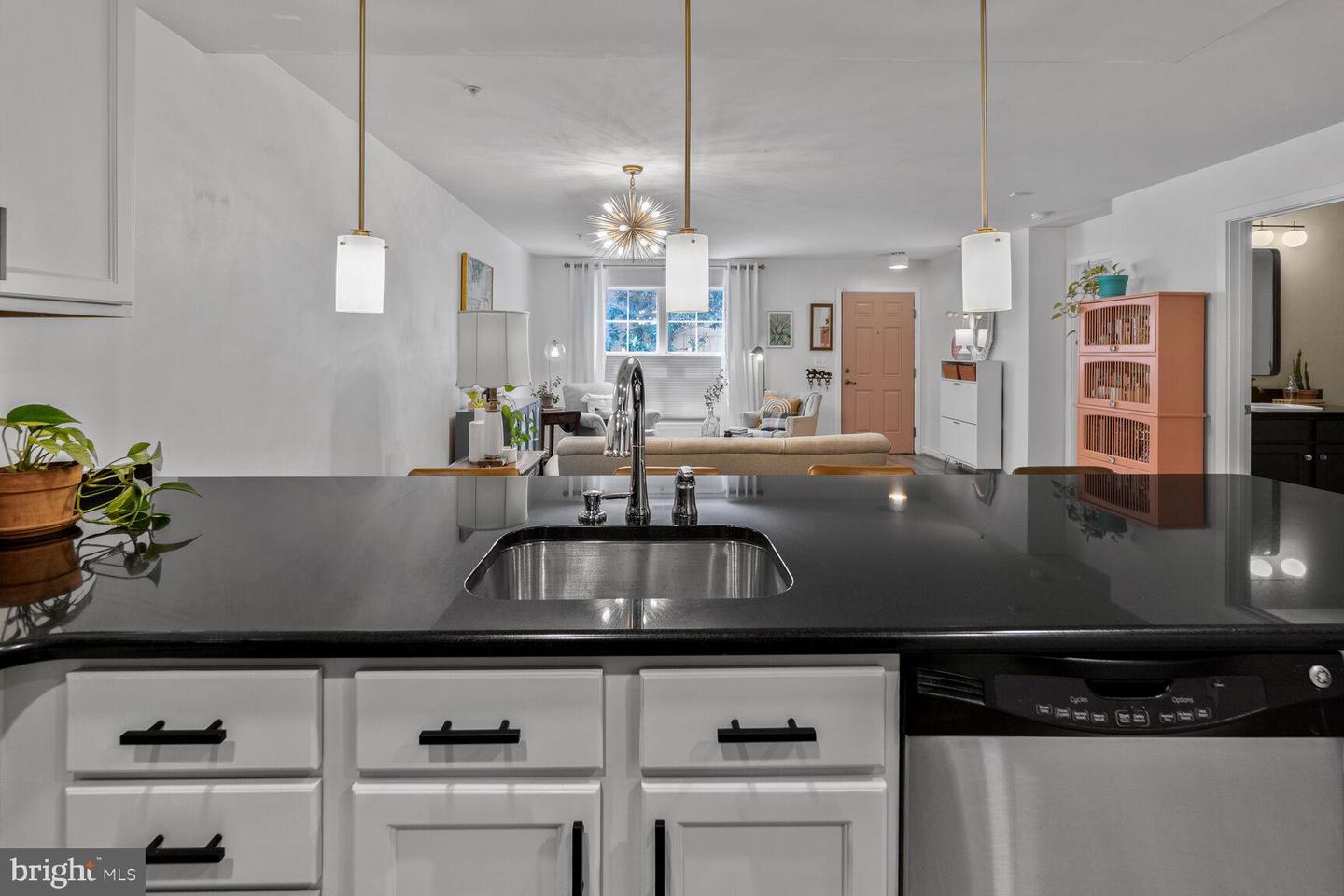 3911 OLD DOMINION BLVD, ALEXANDRIA, Virginia 22305, 2 Bedrooms Bedrooms, ,1 BathroomBathrooms,Residential,For sale,3911 OLD DOMINION BLVD,VAAX2051802 MLS # VAAX2051802 3911 OLD DOMINION BLVD, ALEXANDRIA, Virginia 22305, 2 Bedrooms Bedrooms, ,1 BathroomBathrooms,Residential,For sale,3911 OLD DOMINION BLVD,VAAX2051802 MLS # VAAX2051802