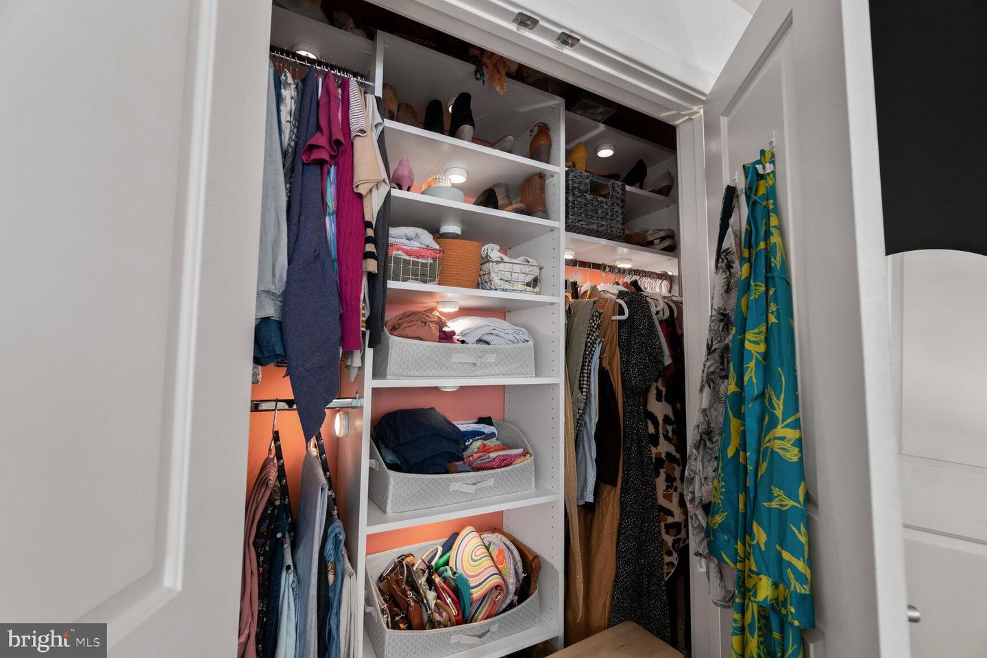 3911 OLD DOMINION BLVD, ALEXANDRIA, Virginia 22305, 2 Bedrooms Bedrooms, ,1 BathroomBathrooms,Residential,For sale,3911 OLD DOMINION BLVD,VAAX2051802 MLS # VAAX2051802 3911 OLD DOMINION BLVD, ALEXANDRIA, Virginia 22305, 2 Bedrooms Bedrooms, ,1 BathroomBathrooms,Residential,For sale,3911 OLD DOMINION BLVD,VAAX2051802 MLS # VAAX2051802