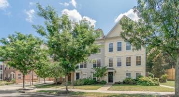 3911 OLD DOMINION BLVD, ALEXANDRIA, Virginia 22305, 2 Bedrooms Bedrooms, ,1 BathroomBathrooms,Residential,For sale,3911 OLD DOMINION BLVD,VAAX2051802 MLS # VAAX2051802