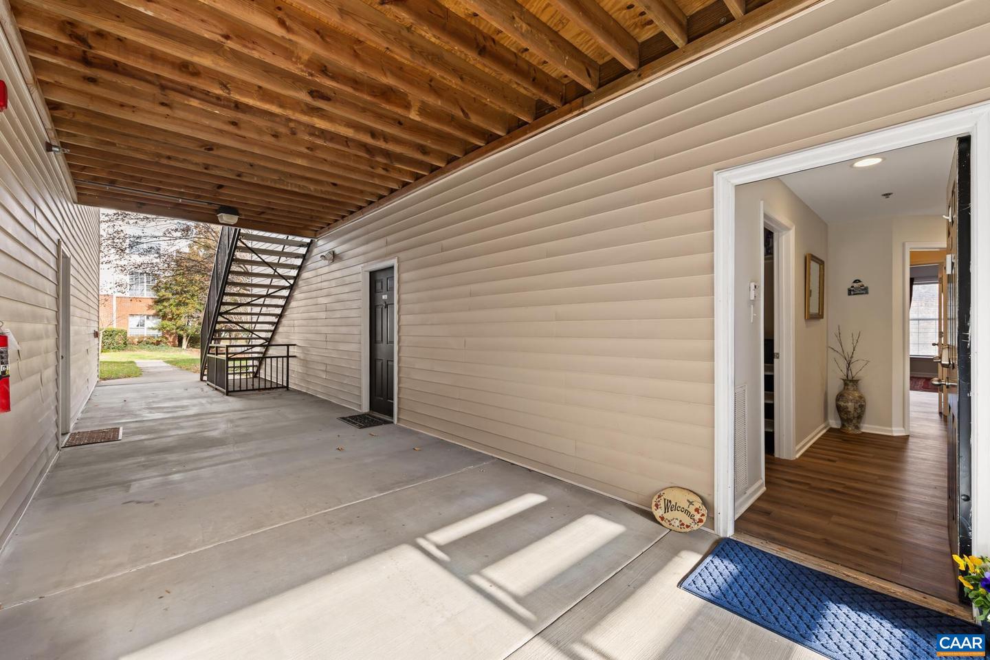 320 RIVERBEND DR #2B, CHARLOTTESVILLE, Virginia 22911, 2 Bedrooms Bedrooms, ,2 BathroomsBathrooms,Residential,For sale,320 RIVERBEND DR #2B,671071 MLS # 671071 320 RIVERBEND DR #2B, CHARLOTTESVILLE, Virginia 22911, 2 Bedrooms Bedrooms, ,2 BathroomsBathrooms,Residential,For sale,320 RIVERBEND DR #2B,671071 MLS # 671071