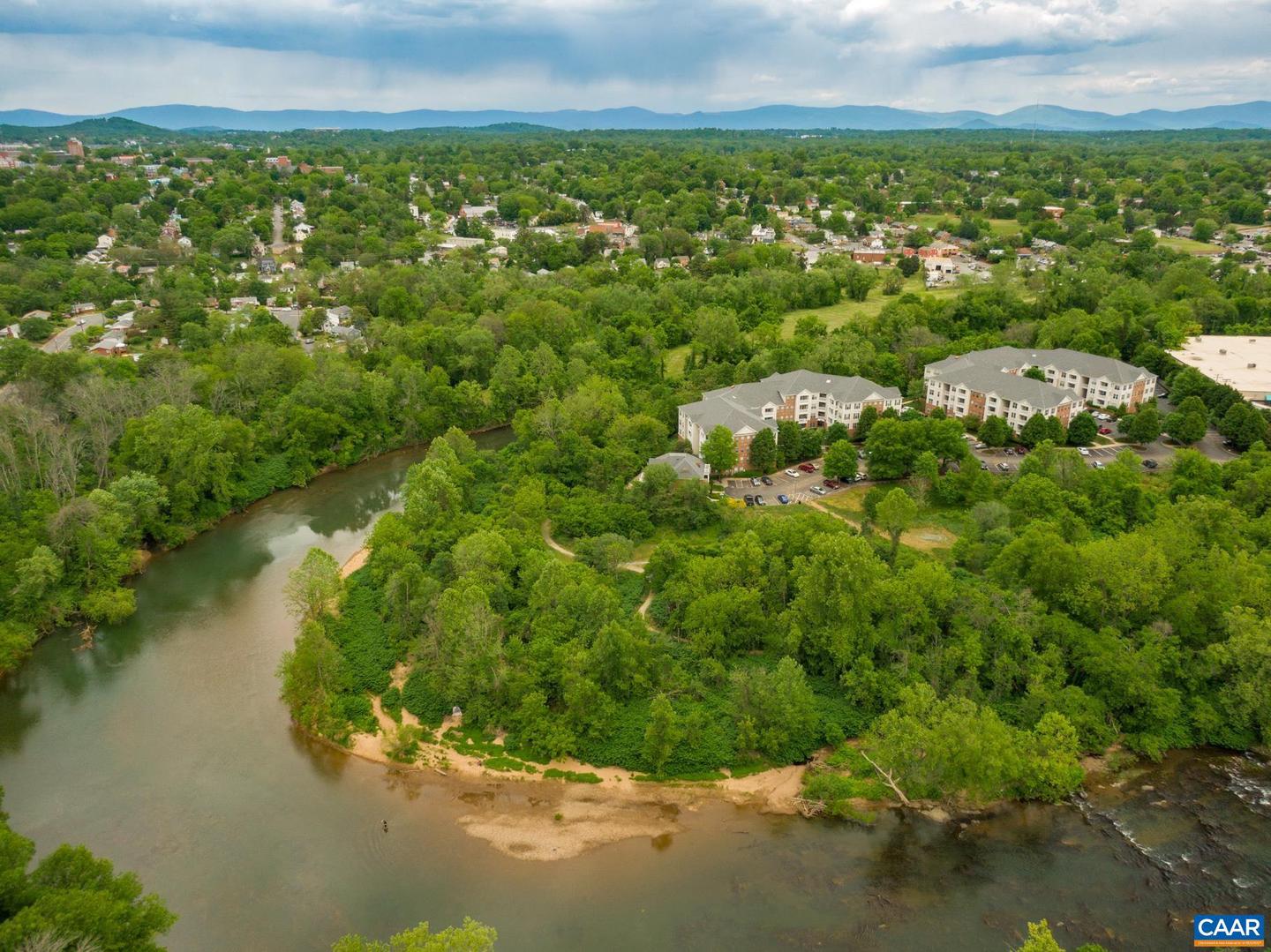 320 RIVERBEND DR #2B, CHARLOTTESVILLE, Virginia 22911, 2 Bedrooms Bedrooms, ,2 BathroomsBathrooms,Residential,For sale,320 RIVERBEND DR #2B,671071 MLS # 671071 320 RIVERBEND DR #2B, CHARLOTTESVILLE, Virginia 22911, 2 Bedrooms Bedrooms, ,2 BathroomsBathrooms,Residential,For sale,320 RIVERBEND DR #2B,671071 MLS # 671071
