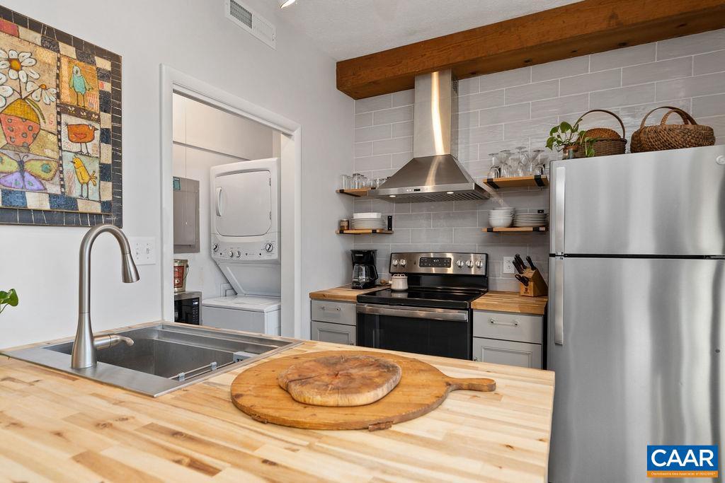 800 LAURELWOOD CONDOS, WINTERGREEN RESORT, Virginia 22967, 1 Bedroom Bedrooms, ,1 BathroomBathrooms,Residential,For sale,800 LAURELWOOD CONDOS,671074 MLS # 671074