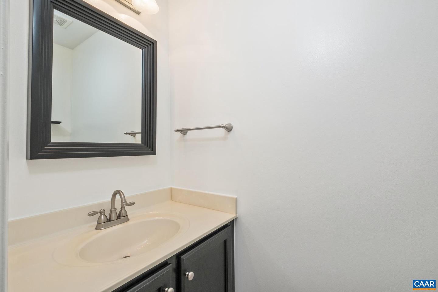 500 NORTHRIDGE RD, RUCKERSVILLE, Virginia 22968, 3 Bedrooms Bedrooms, ,3 BathroomsBathrooms,Residential,For sale,500 NORTHRIDGE RD,671022 MLS # 671022 500 NORTHRIDGE RD, RUCKERSVILLE, Virginia 22968, 3 Bedrooms Bedrooms, ,3 BathroomsBathrooms,Residential,For sale,500 NORTHRIDGE RD,671022 MLS # 671022