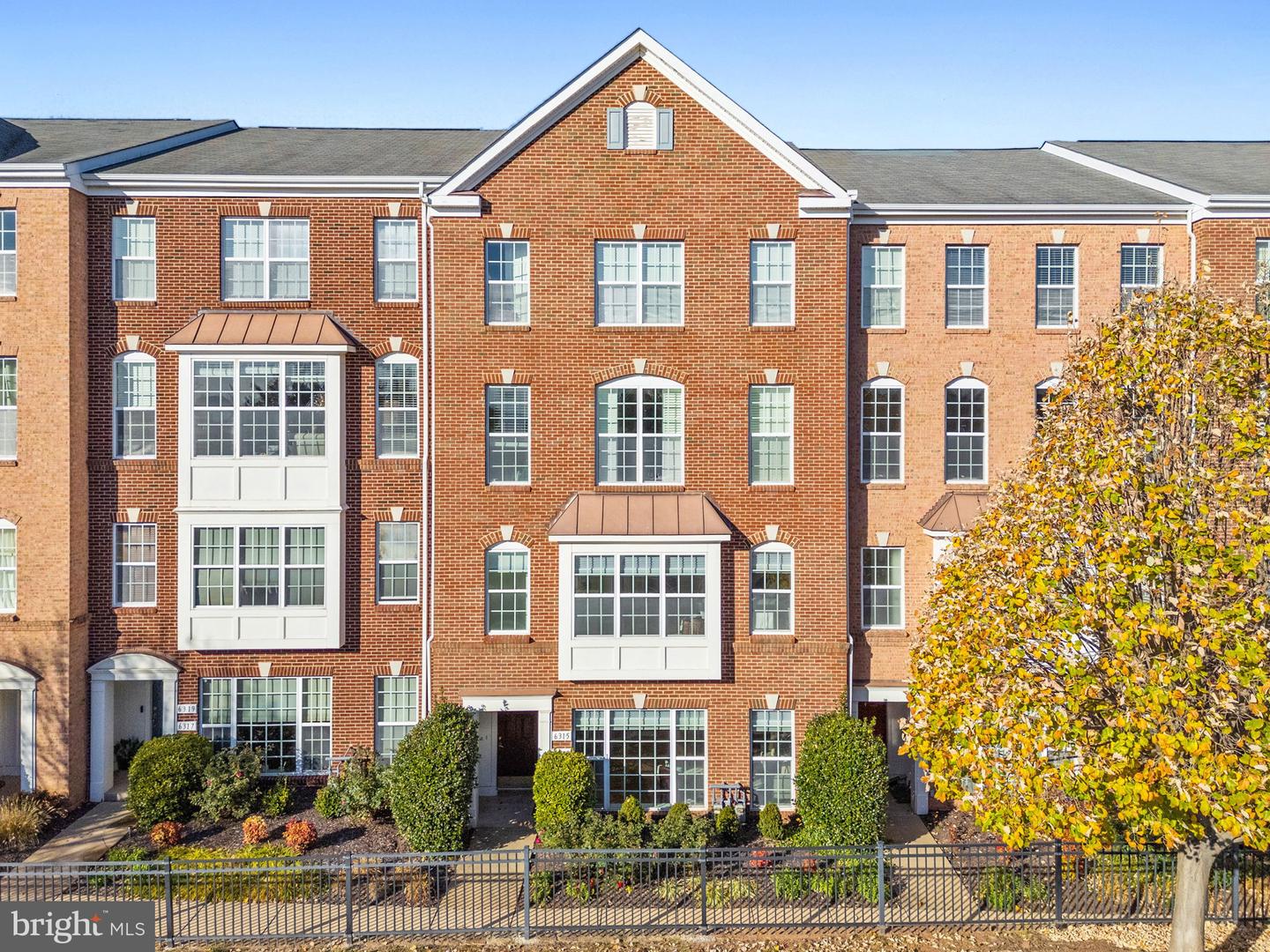 6313 IRIS MEADOW LN, HAYMARKET, Virginia 20169, 3 Bedrooms Bedrooms, ,2 BathroomsBathrooms,Residential,For sale,6313 IRIS MEADOW LN,VAPW2107718 MLS # VAPW2107718 6313 IRIS MEADOW LN, HAYMARKET, Virginia 20169, 3 Bedrooms Bedrooms, ,2 BathroomsBathrooms,Residential,For sale,6313 IRIS MEADOW LN,VAPW2107718 MLS # VAPW2107718