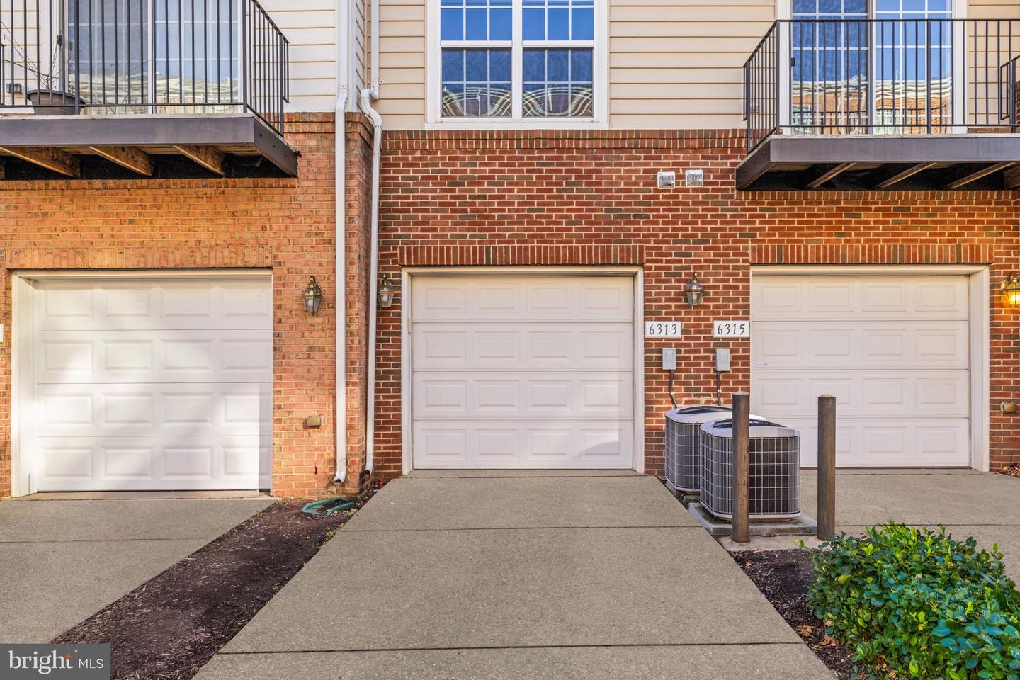 6313 IRIS MEADOW LN, HAYMARKET, Virginia 20169, 3 Bedrooms Bedrooms, ,2 BathroomsBathrooms,Residential,For sale,6313 IRIS MEADOW LN,VAPW2107718 MLS # VAPW2107718 6313 IRIS MEADOW LN, HAYMARKET, Virginia 20169, 3 Bedrooms Bedrooms, ,2 BathroomsBathrooms,Residential,For sale,6313 IRIS MEADOW LN,VAPW2107718 MLS # VAPW2107718