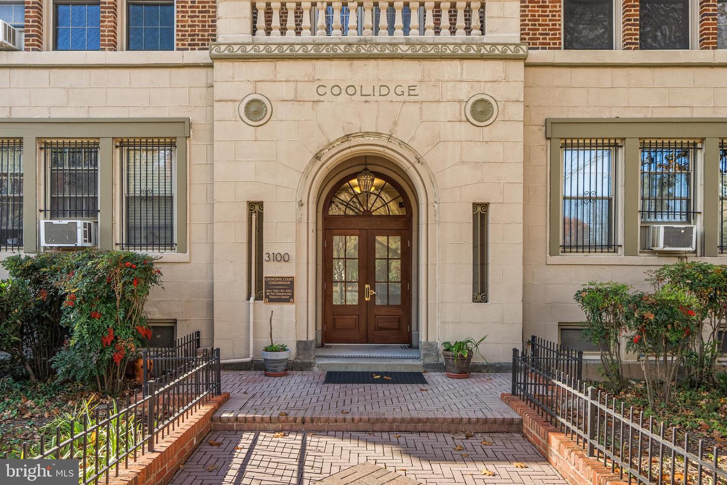 3100 WISCONSIN AVE NW #403, WASHINGTON, District Of Columbia 20016, 1 Bedroom Bedrooms, ,1 BathroomBathrooms,Residential,For sale,3100 WISCONSIN AVE NW #403,DCDC2231654 MLS # DCDC2231654 3100 WISCONSIN AVE NW #403, WASHINGTON, District Of Columbia 20016, 1 Bedroom Bedrooms, ,1 BathroomBathrooms,Residential,For sale,3100 WISCONSIN AVE NW #403,DCDC2231654 MLS # DCDC2231654