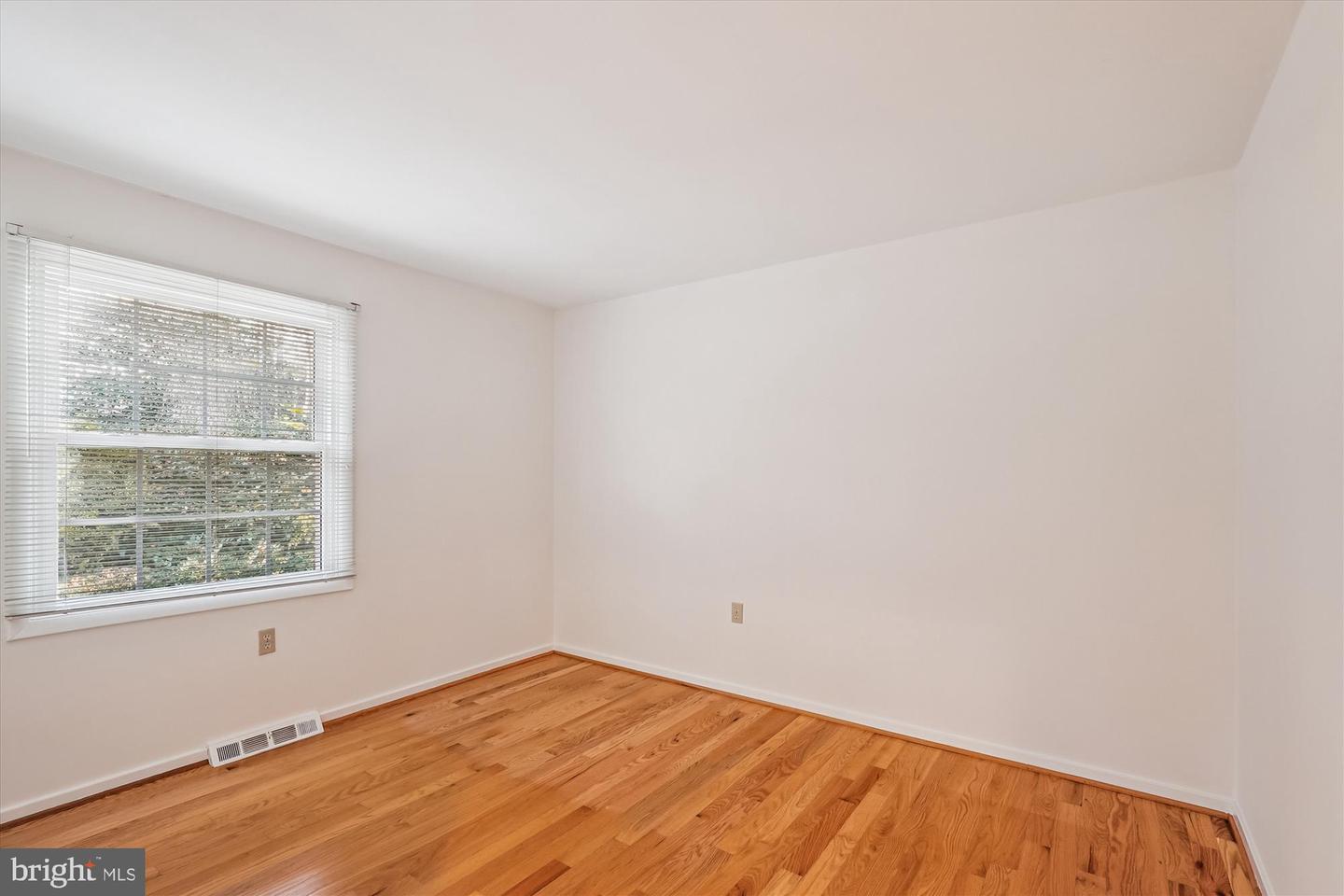 11410 RUNNING CEDAR RD, RESTON, Virginia 20191, 4 Bedrooms Bedrooms, ,2 BathroomsBathrooms,Residential,For sale,11410 RUNNING CEDAR RD,VAFX2279004 MLS # VAFX2279004 11410 RUNNING CEDAR RD, RESTON, Virginia 20191, 4 Bedrooms Bedrooms, ,2 BathroomsBathrooms,Residential,For sale,11410 RUNNING CEDAR RD,VAFX2279004 MLS # VAFX2279004