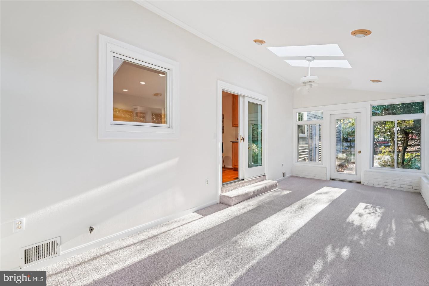 11410 RUNNING CEDAR RD, RESTON, Virginia 20191, 4 Bedrooms Bedrooms, ,2 BathroomsBathrooms,Residential,For sale,11410 RUNNING CEDAR RD,VAFX2279004 MLS # VAFX2279004 11410 RUNNING CEDAR RD, RESTON, Virginia 20191, 4 Bedrooms Bedrooms, ,2 BathroomsBathrooms,Residential,For sale,11410 RUNNING CEDAR RD,VAFX2279004 MLS # VAFX2279004