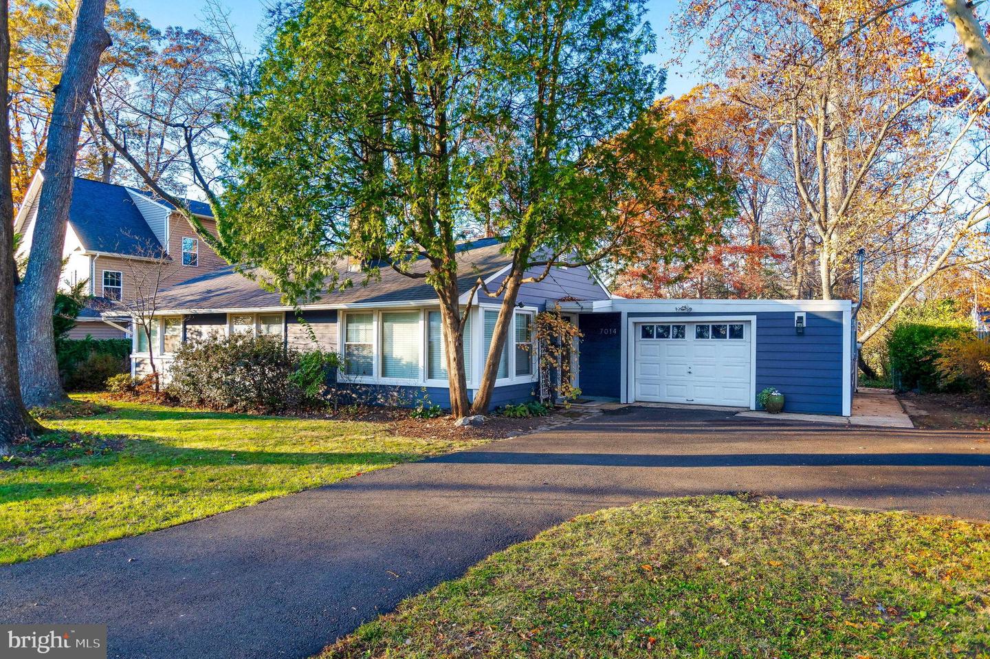 7014 OAK RIDGE RD, FALLS CHURCH, Virginia 22042, 3 Bedrooms Bedrooms, 4 Rooms Rooms,1 BathroomBathrooms,Residential,For sale,7014 OAK RIDGE RD,VAFX2279080 MLS # VAFX2279080 7014 OAK RIDGE RD, FALLS CHURCH, Virginia 22042, 3 Bedrooms Bedrooms, 4 Rooms Rooms,1 BathroomBathrooms,Residential,For sale,7014 OAK RIDGE RD,VAFX2279080 MLS # VAFX2279080