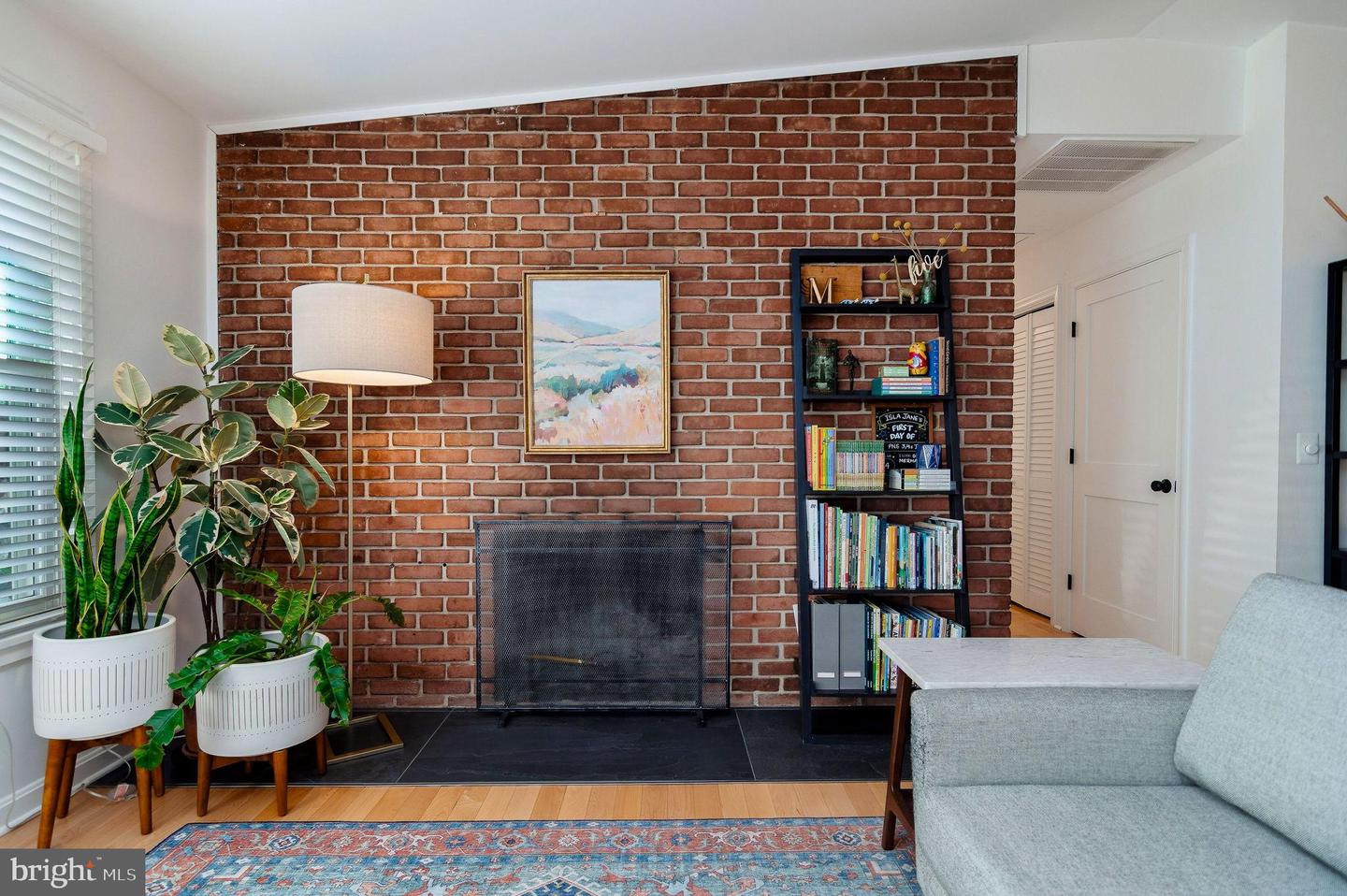 7014 OAK RIDGE RD, FALLS CHURCH, Virginia 22042, 3 Bedrooms Bedrooms, 4 Rooms Rooms,1 BathroomBathrooms,Residential,For sale,7014 OAK RIDGE RD,VAFX2279080 MLS # VAFX2279080 7014 OAK RIDGE RD, FALLS CHURCH, Virginia 22042, 3 Bedrooms Bedrooms, 4 Rooms Rooms,1 BathroomBathrooms,Residential,For sale,7014 OAK RIDGE RD,VAFX2279080 MLS # VAFX2279080