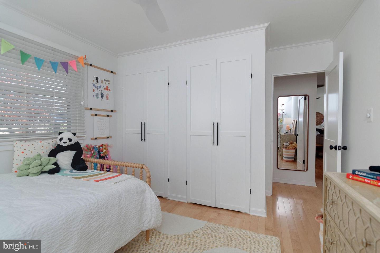 7014 OAK RIDGE RD, FALLS CHURCH, Virginia 22042, 3 Bedrooms Bedrooms, 4 Rooms Rooms,1 BathroomBathrooms,Residential,For sale,7014 OAK RIDGE RD,VAFX2279080 MLS # VAFX2279080 7014 OAK RIDGE RD, FALLS CHURCH, Virginia 22042, 3 Bedrooms Bedrooms, 4 Rooms Rooms,1 BathroomBathrooms,Residential,For sale,7014 OAK RIDGE RD,VAFX2279080 MLS # VAFX2279080