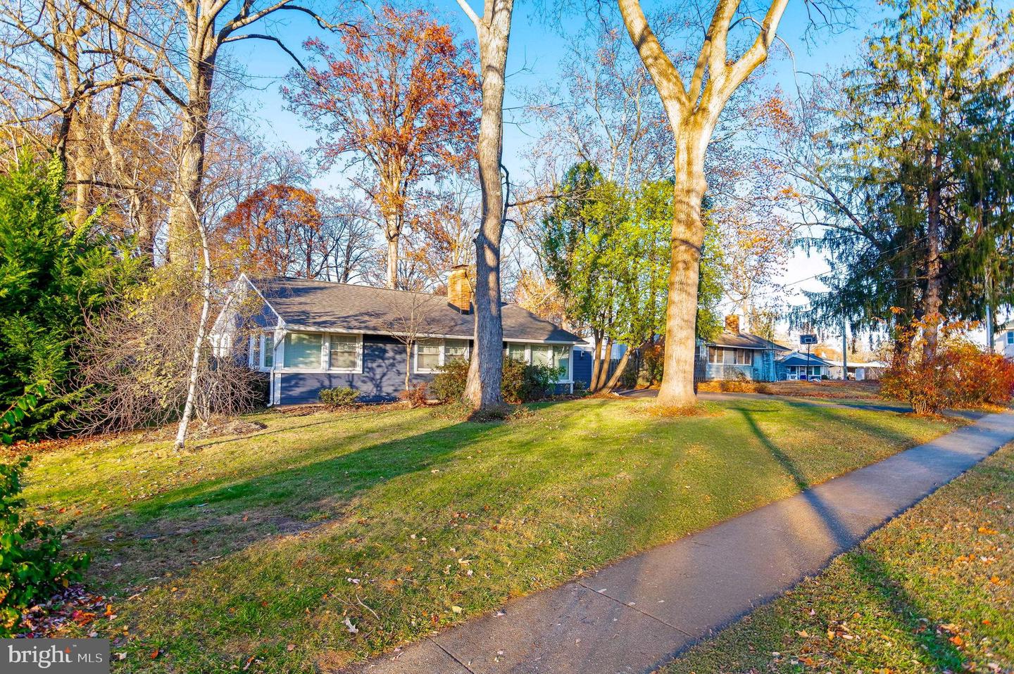 7014 OAK RIDGE RD, FALLS CHURCH, Virginia 22042, 3 Bedrooms Bedrooms, 4 Rooms Rooms,1 BathroomBathrooms,Residential,For sale,7014 OAK RIDGE RD,VAFX2279080 MLS # VAFX2279080 7014 OAK RIDGE RD, FALLS CHURCH, Virginia 22042, 3 Bedrooms Bedrooms, 4 Rooms Rooms,1 BathroomBathrooms,Residential,For sale,7014 OAK RIDGE RD,VAFX2279080 MLS # VAFX2279080