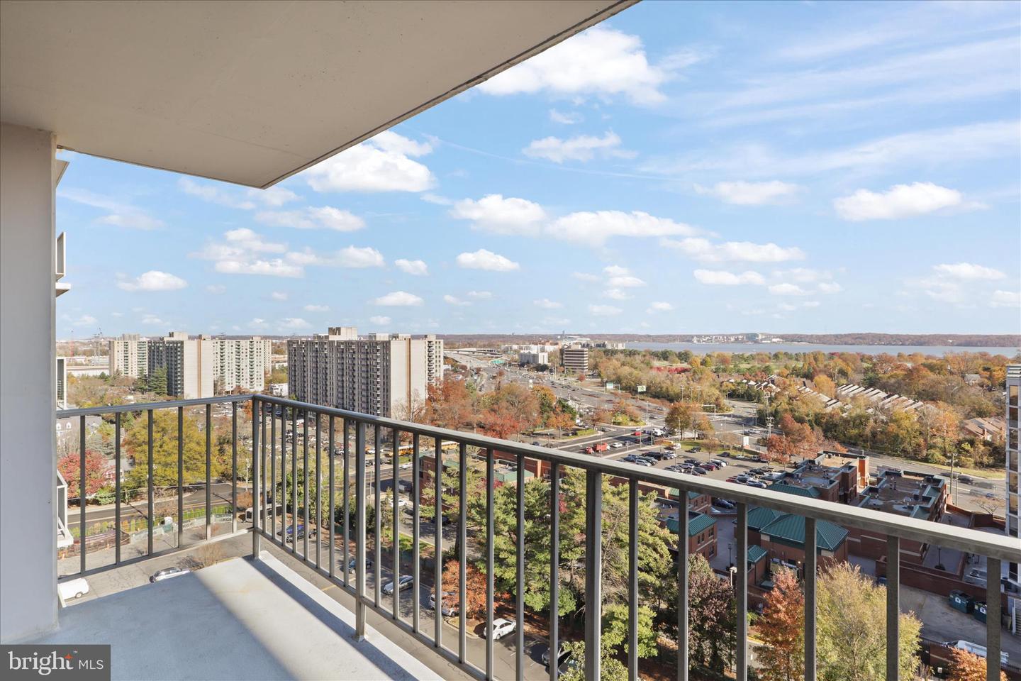 2059 HUNTINGTON AVE #1201, ALEXANDRIA, Virginia 22303, 1 Bedroom Bedrooms, ,1 BathroomBathrooms,Residential,For sale,2059 HUNTINGTON AVE #1201,VAFX2279106 MLS # VAFX2279106 2059 HUNTINGTON AVE #1201, ALEXANDRIA, Virginia 22303, 1 Bedroom Bedrooms, ,1 BathroomBathrooms,Residential,For sale,2059 HUNTINGTON AVE #1201,VAFX2279106 MLS # VAFX2279106