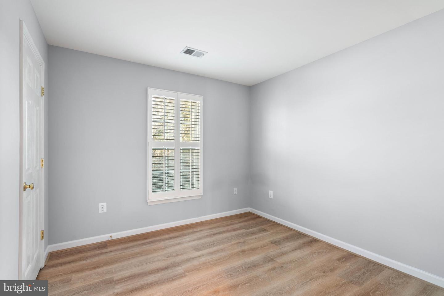 4977 BREEZE WAY, DUMFRIES, Virginia 22025, 5 Bedrooms Bedrooms, ,3 BathroomsBathrooms,Residential,For sale,4977 BREEZE WAY,VAPW2107756 MLS # VAPW2107756 4977 BREEZE WAY, DUMFRIES, Virginia 22025, 5 Bedrooms Bedrooms, ,3 BathroomsBathrooms,Residential,For sale,4977 BREEZE WAY,VAPW2107756 MLS # VAPW2107756