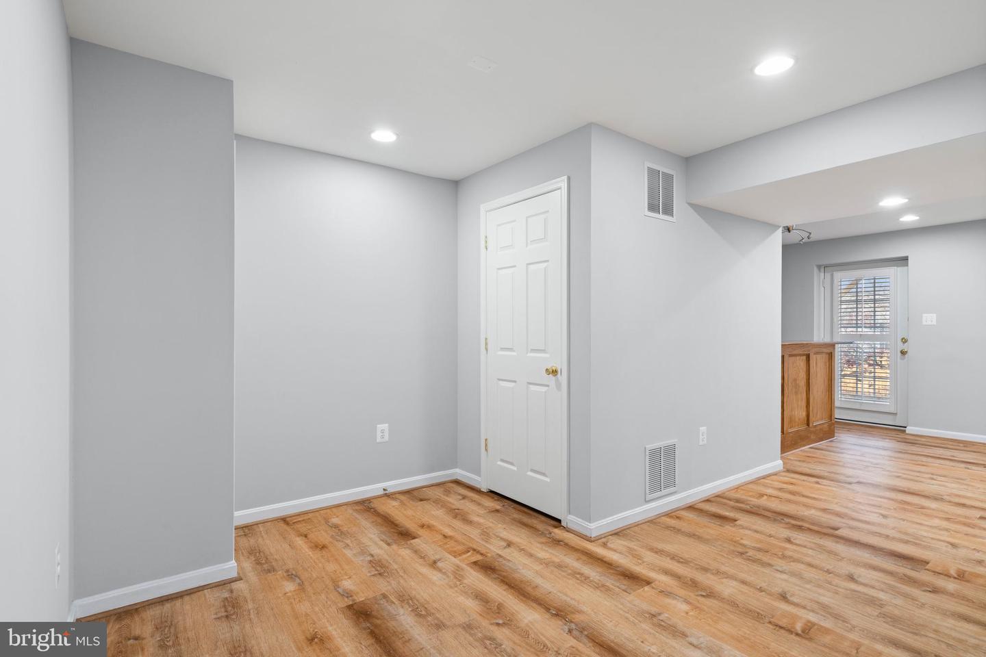 4977 BREEZE WAY, DUMFRIES, Virginia 22025, 5 Bedrooms Bedrooms, ,3 BathroomsBathrooms,Residential,For sale,4977 BREEZE WAY,VAPW2107756 MLS # VAPW2107756 4977 BREEZE WAY, DUMFRIES, Virginia 22025, 5 Bedrooms Bedrooms, ,3 BathroomsBathrooms,Residential,For sale,4977 BREEZE WAY,VAPW2107756 MLS # VAPW2107756