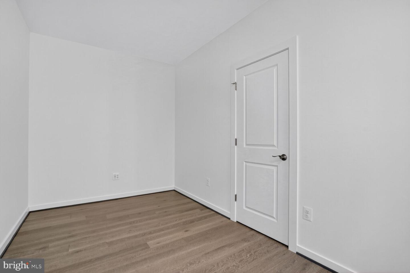 9450 SILVER KING CT #401, FAIRFAX, Virginia 22031, 2 Bedrooms Bedrooms, ,2 BathroomsBathrooms,Residential,For sale,9450 SILVER KING CT #401,VAFC2007388 MLS # VAFC2007388 9450 SILVER KING CT #401, FAIRFAX, Virginia 22031, 2 Bedrooms Bedrooms, ,2 BathroomsBathrooms,Residential,For sale,9450 SILVER KING CT #401,VAFC2007388 MLS # VAFC2007388