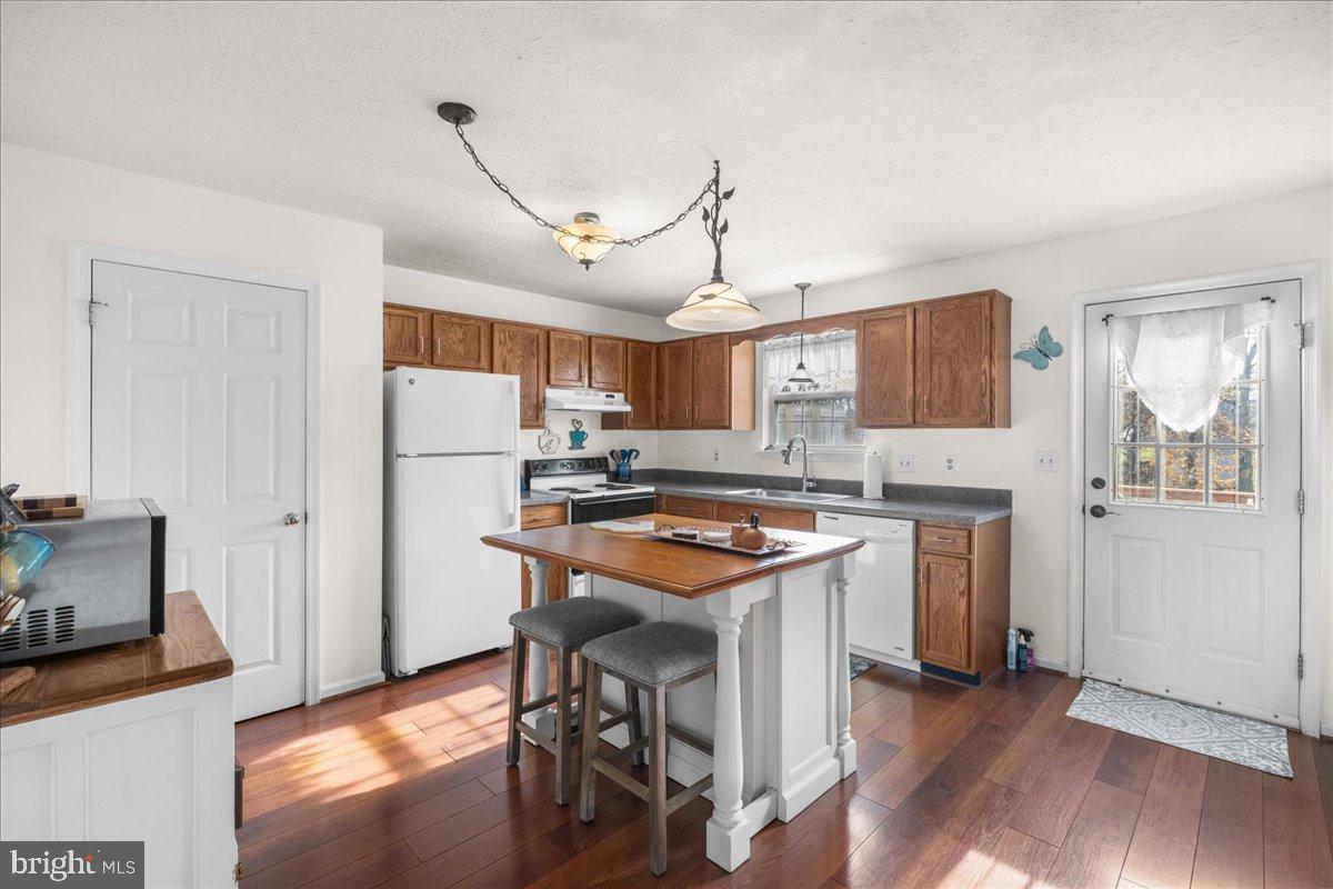 110 CHATHAM SQ, WINCHESTER, Virginia 22601, 2 Bedrooms Bedrooms, 6 Rooms Rooms,1 BathroomBathrooms,Residential,For sale,110 CHATHAM SQ,VAFV2038040 MLS # VAFV2038040 110 CHATHAM SQ, WINCHESTER, Virginia 22601, 2 Bedrooms Bedrooms, 6 Rooms Rooms,1 BathroomBathrooms,Residential,For sale,110 CHATHAM SQ,VAFV2038040 MLS # VAFV2038040