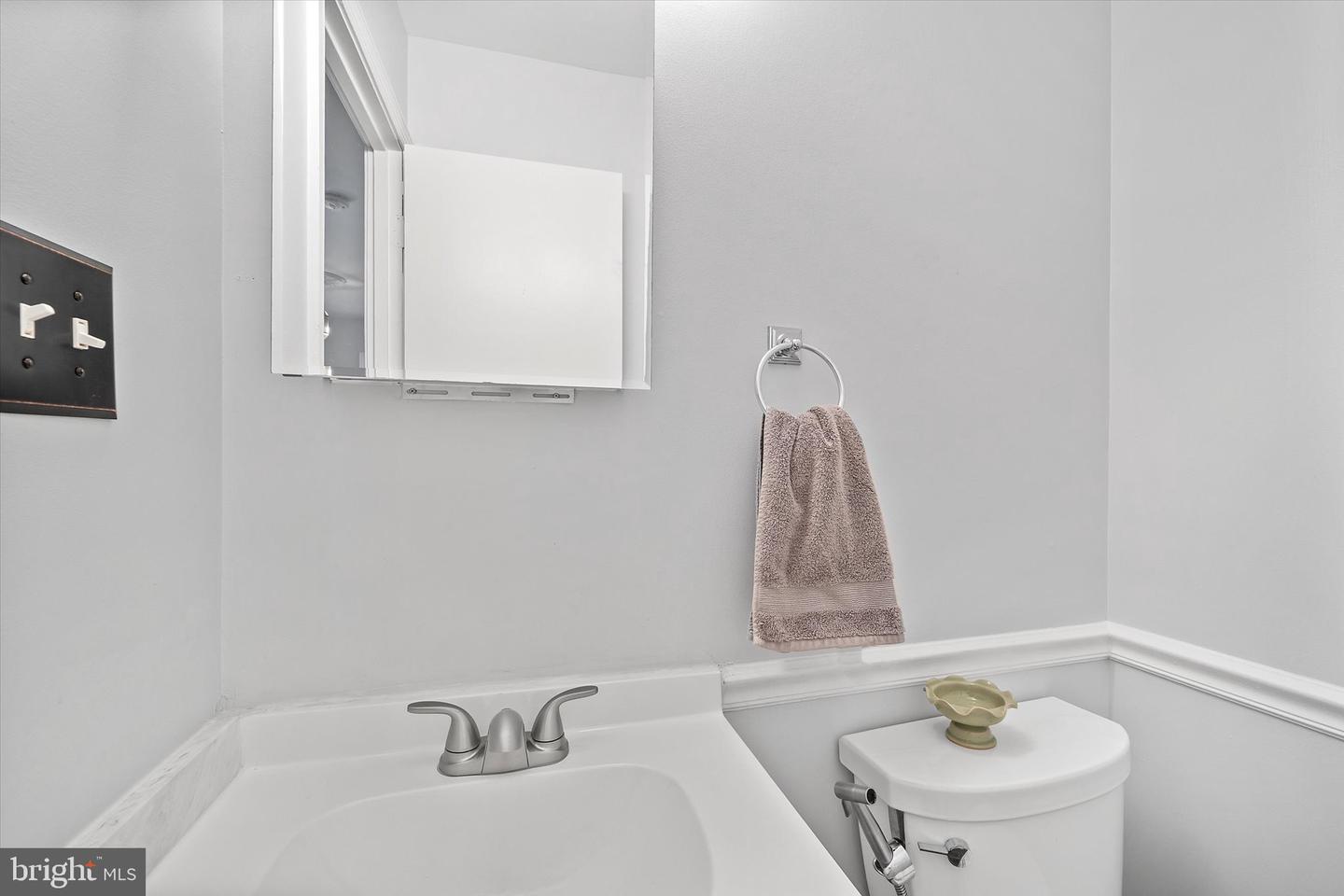 7101 GAME LORD DR, SPRINGFIELD, Virginia 22153, 4 Bedrooms Bedrooms, ,3 BathroomsBathrooms,Residential,For sale,7101 GAME LORD DR,VAFX2279050 MLS # VAFX2279050 7101 GAME LORD DR, SPRINGFIELD, Virginia 22153, 4 Bedrooms Bedrooms, ,3 BathroomsBathrooms,Residential,For sale,7101 GAME LORD DR,VAFX2279050 MLS # VAFX2279050