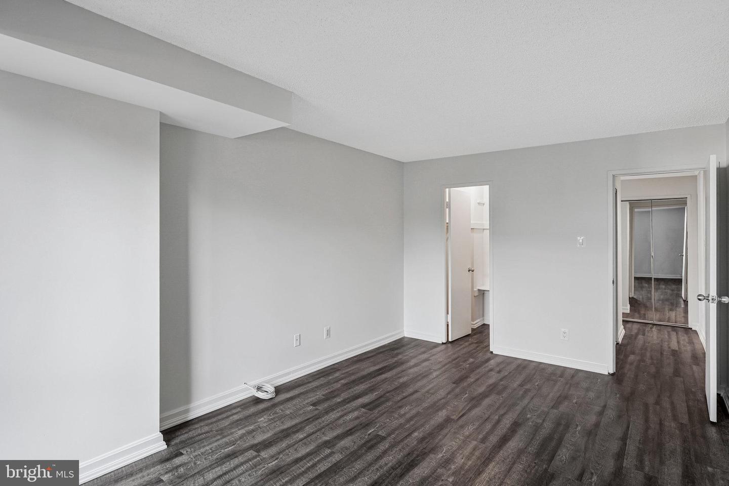 1800 OLD MEADOW RD #302, MCLEAN, Virginia 22102, 2 Bedrooms Bedrooms, ,2 BathroomsBathrooms,Residential,For sale,1800 OLD MEADOW RD #302,VAFX2279094 MLS # VAFX2279094 1800 OLD MEADOW RD #302, MCLEAN, Virginia 22102, 2 Bedrooms Bedrooms, ,2 BathroomsBathrooms,Residential,For sale,1800 OLD MEADOW RD #302,VAFX2279094 MLS # VAFX2279094