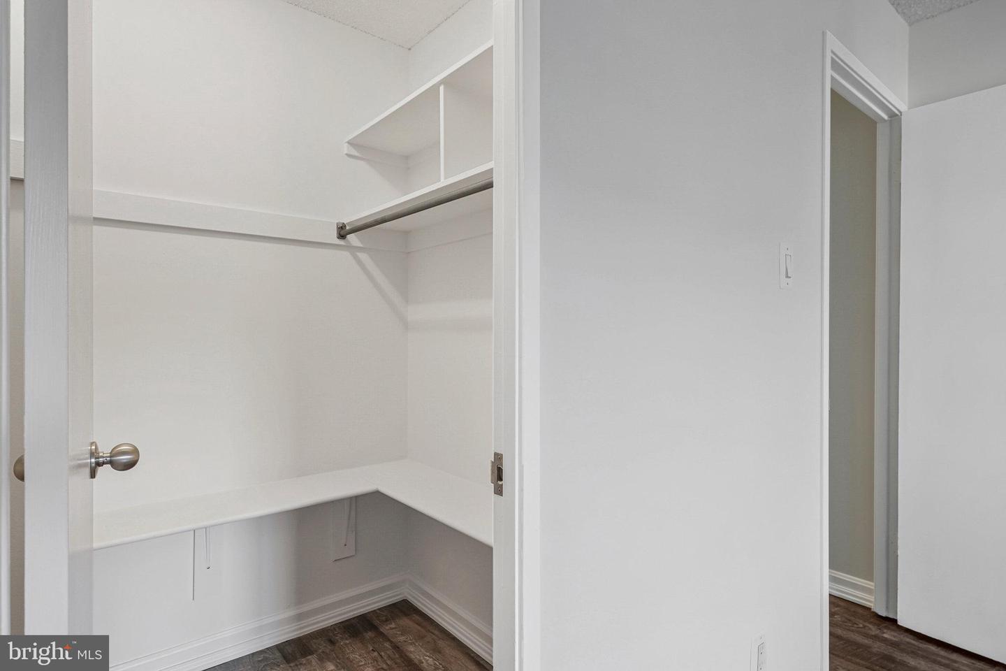 1800 OLD MEADOW RD #302, MCLEAN, Virginia 22102, 2 Bedrooms Bedrooms, ,2 BathroomsBathrooms,Residential,For sale,1800 OLD MEADOW RD #302,VAFX2279094 MLS # VAFX2279094 1800 OLD MEADOW RD #302, MCLEAN, Virginia 22102, 2 Bedrooms Bedrooms, ,2 BathroomsBathrooms,Residential,For sale,1800 OLD MEADOW RD #302,VAFX2279094 MLS # VAFX2279094