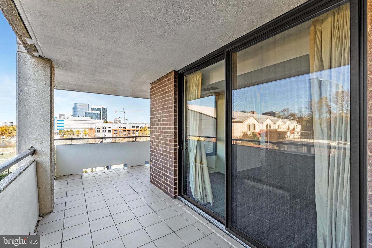 1800 OLD MEADOW RD #302, MCLEAN, Virginia 22102, 2 Bedrooms Bedrooms, ,2 BathroomsBathrooms,Residential,For sale,1800 OLD MEADOW RD #302,VAFX2279094 MLS # VAFX2279094 1800 OLD MEADOW RD #302, MCLEAN, Virginia 22102, 2 Bedrooms Bedrooms, ,2 BathroomsBathrooms,Residential,For sale,1800 OLD MEADOW RD #302,VAFX2279094 MLS # VAFX2279094