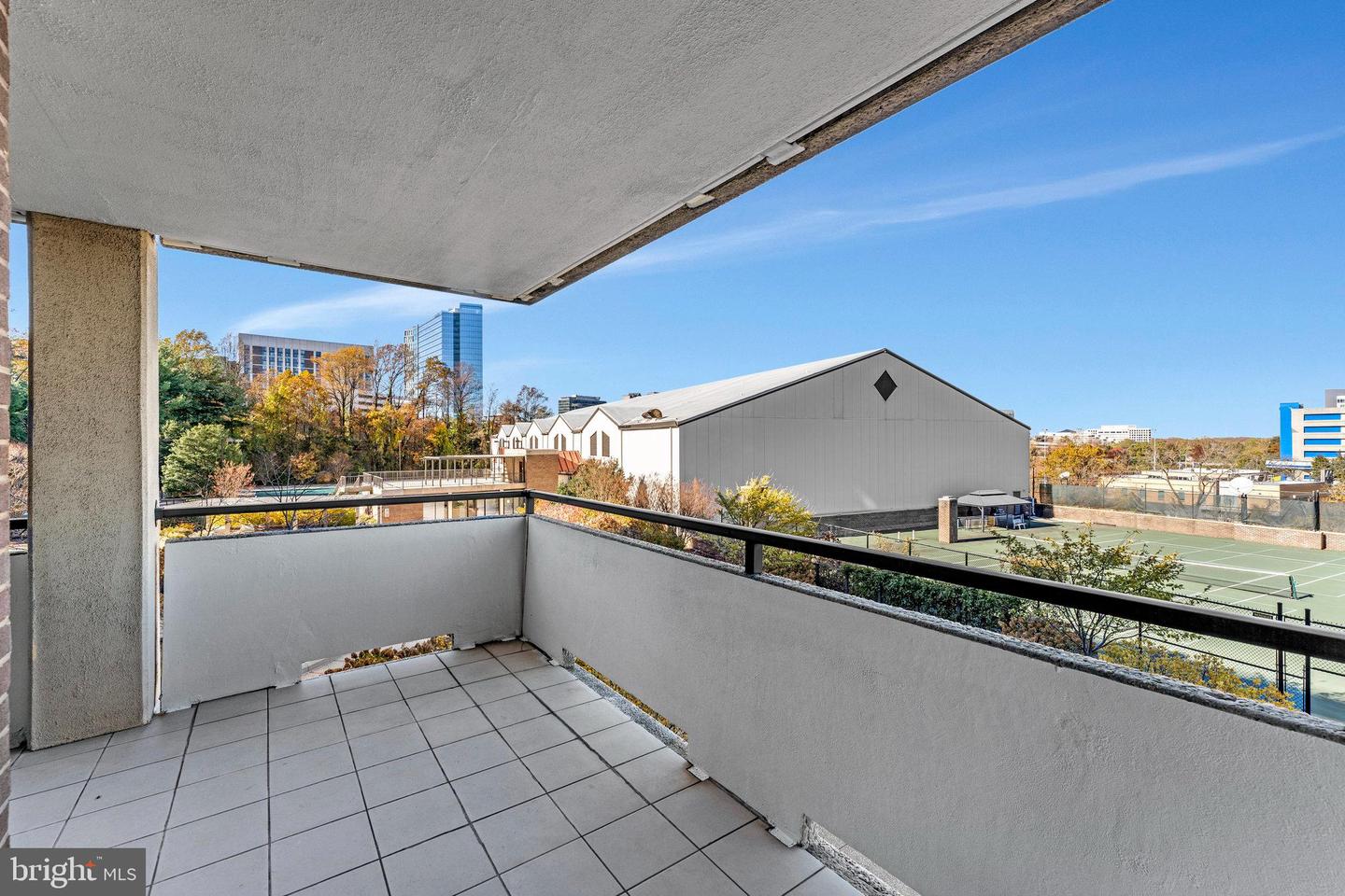 1800 OLD MEADOW RD #302, MCLEAN, Virginia 22102, 2 Bedrooms Bedrooms, ,2 BathroomsBathrooms,Residential,For sale,1800 OLD MEADOW RD #302,VAFX2279094 MLS # VAFX2279094 1800 OLD MEADOW RD #302, MCLEAN, Virginia 22102, 2 Bedrooms Bedrooms, ,2 BathroomsBathrooms,Residential,For sale,1800 OLD MEADOW RD #302,VAFX2279094 MLS # VAFX2279094