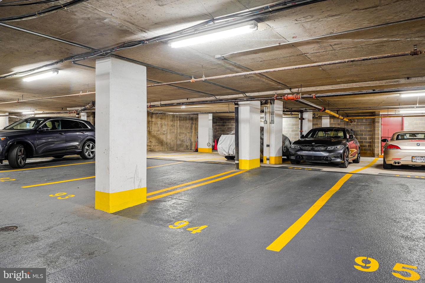 1800 OLD MEADOW RD #302, MCLEAN, Virginia 22102, 2 Bedrooms Bedrooms, ,2 BathroomsBathrooms,Residential,For sale,1800 OLD MEADOW RD #302,VAFX2279094 MLS # VAFX2279094 1800 OLD MEADOW RD #302, MCLEAN, Virginia 22102, 2 Bedrooms Bedrooms, ,2 BathroomsBathrooms,Residential,For sale,1800 OLD MEADOW RD #302,VAFX2279094 MLS # VAFX2279094