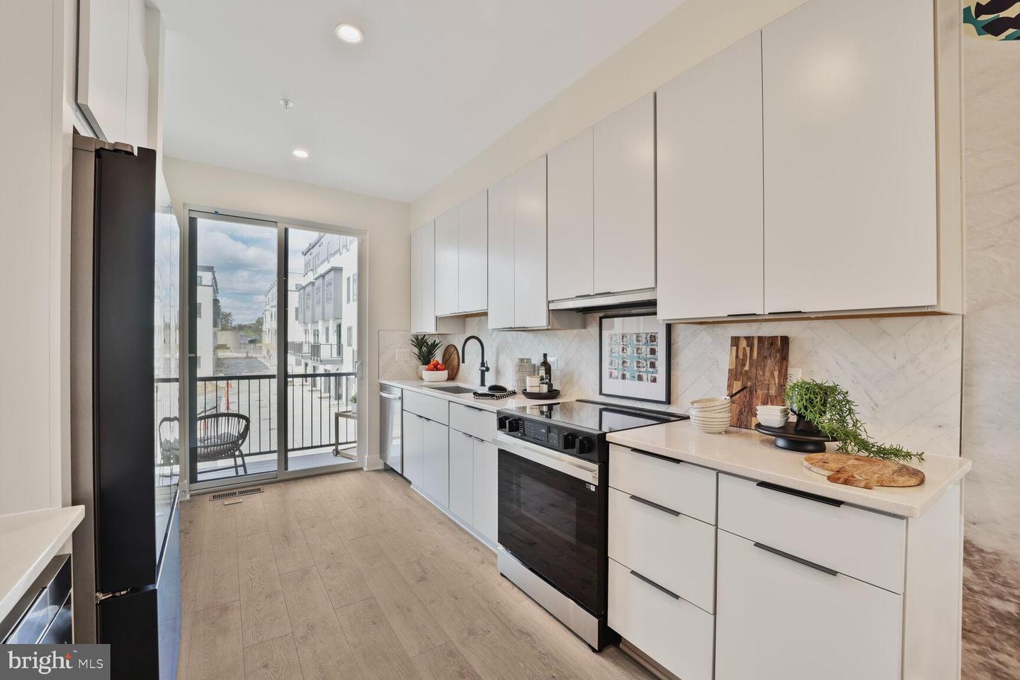 61 LOWER SERVICE CT NW #ATWOOD 891, WASHINGTON, District Of Columbia 20001, 3 Bedrooms Bedrooms, ,2 BathroomsBathrooms,Residential,For sale,61 LOWER SERVICE CT NW #ATWOOD 891,DCDC2231778 MLS # DCDC2231778