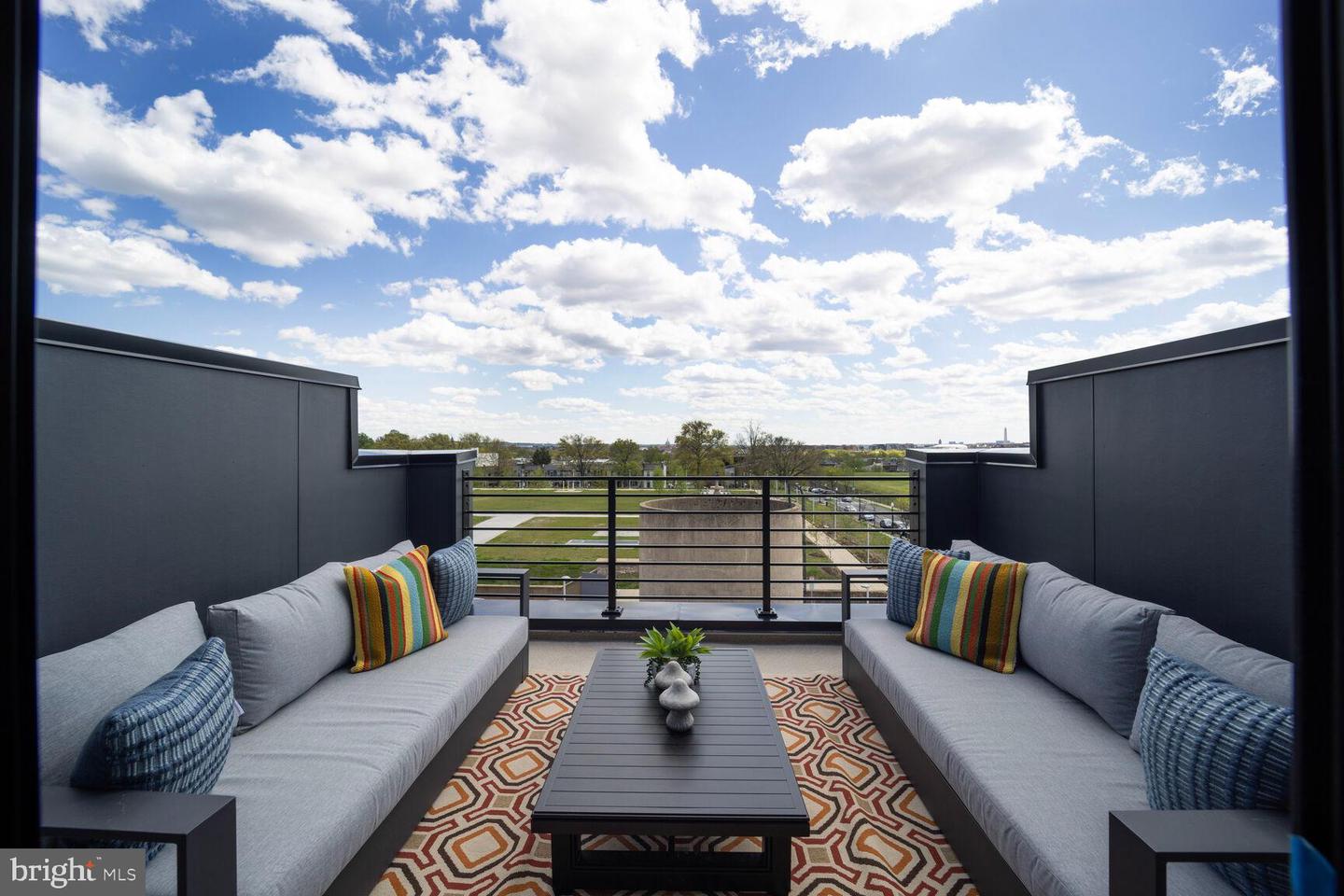 61 LOWER SERVICE CT NW #ATWOOD 891, WASHINGTON, District Of Columbia 20001, 3 Bedrooms Bedrooms, ,2 BathroomsBathrooms,Residential,For sale,61 LOWER SERVICE CT NW #ATWOOD 891,DCDC2231778 MLS # DCDC2231778