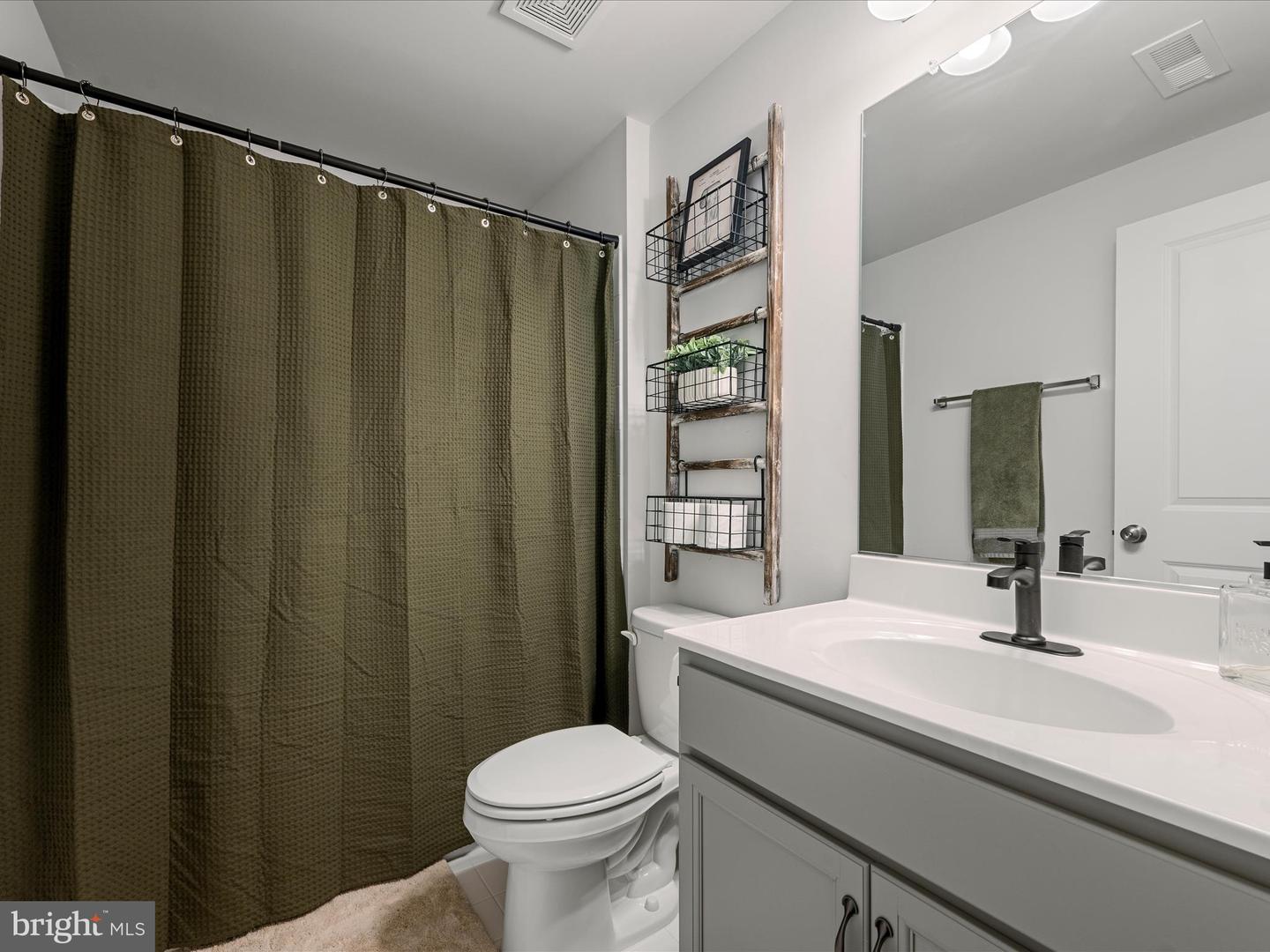 104 BARRISTER ST, STEPHENSON, Virginia 22656, 4 Bedrooms Bedrooms, ,3 BathroomsBathrooms,Residential,For sale,104 BARRISTER ST,VAFV2038052 MLS # VAFV2038052