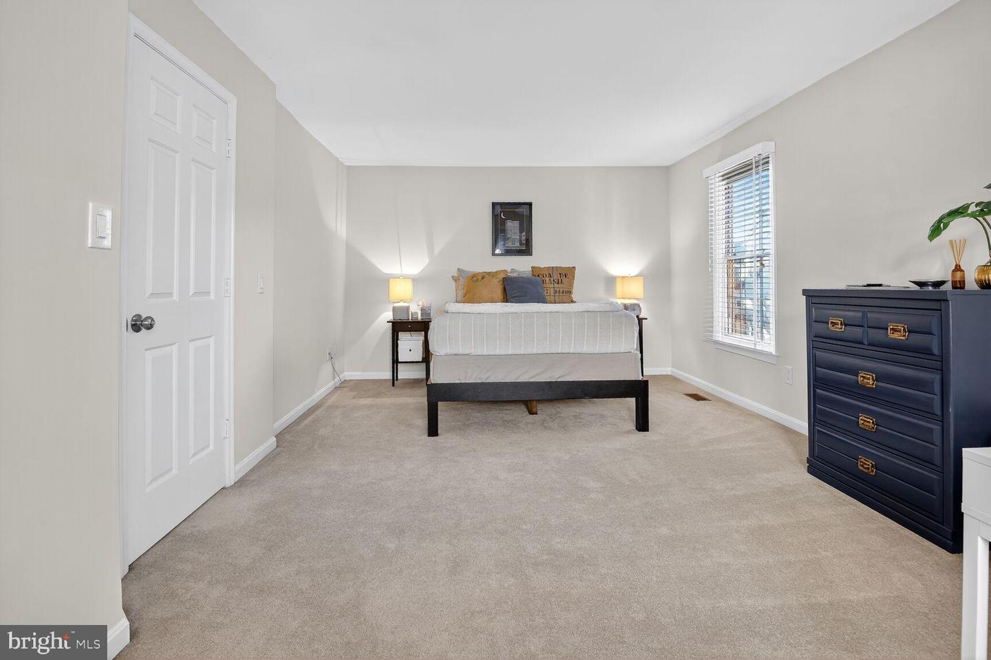 6620 HALTWHISTLE LN, ALEXANDRIA, Virginia 22315, 3 Bedrooms Bedrooms, 7 Rooms Rooms,3 BathroomsBathrooms,Residential,For sale,6620 HALTWHISTLE LN,VAFX2279026 MLS # VAFX2279026 6620 HALTWHISTLE LN, ALEXANDRIA, Virginia 22315, 3 Bedrooms Bedrooms, 7 Rooms Rooms,3 BathroomsBathrooms,Residential,For sale,6620 HALTWHISTLE LN,VAFX2279026 MLS # VAFX2279026