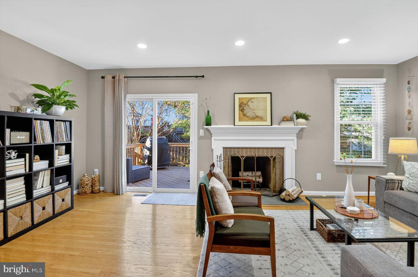 6620 HALTWHISTLE LN, ALEXANDRIA, Virginia 22315, 3 Bedrooms Bedrooms, 7 Rooms Rooms,3 BathroomsBathrooms,Residential,For sale,6620 HALTWHISTLE LN,VAFX2279026 MLS # VAFX2279026 6620 HALTWHISTLE LN, ALEXANDRIA, Virginia 22315, 3 Bedrooms Bedrooms, 7 Rooms Rooms,3 BathroomsBathrooms,Residential,For sale,6620 HALTWHISTLE LN,VAFX2279026 MLS # VAFX2279026