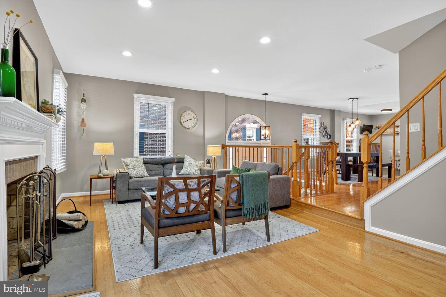 6620 HALTWHISTLE LN, ALEXANDRIA, Virginia 22315, 3 Bedrooms Bedrooms, 7 Rooms Rooms,3 BathroomsBathrooms,Residential,For sale,6620 HALTWHISTLE LN,VAFX2279026 MLS # VAFX2279026 6620 HALTWHISTLE LN, ALEXANDRIA, Virginia 22315, 3 Bedrooms Bedrooms, 7 Rooms Rooms,3 BathroomsBathrooms,Residential,For sale,6620 HALTWHISTLE LN,VAFX2279026 MLS # VAFX2279026