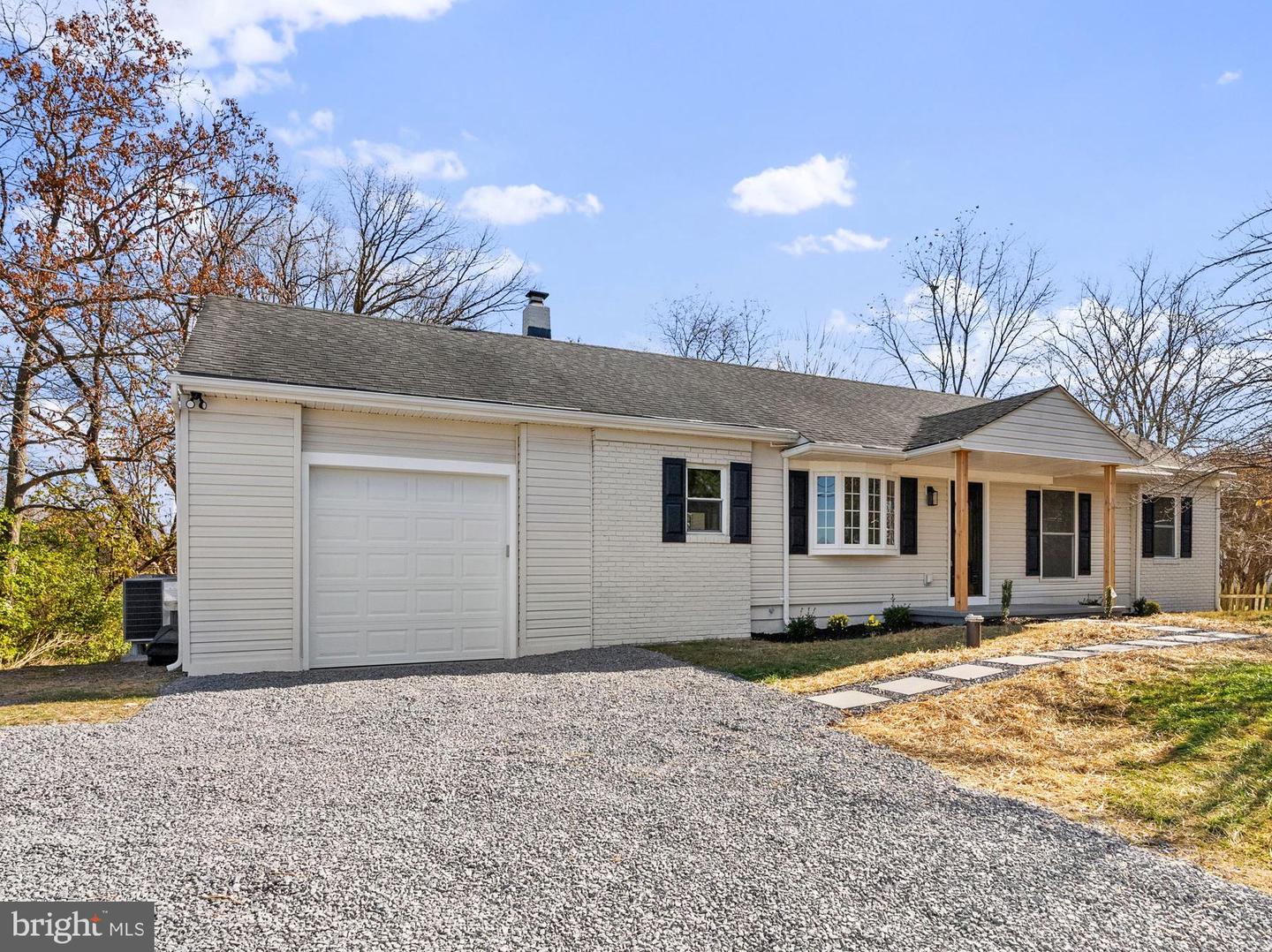 240 CRUMS CHURCH RD, BERRYVILLE, Virginia 22611, 3 Bedrooms Bedrooms, ,2 BathroomsBathrooms,Residential,For sale,240 CRUMS CHURCH RD,VACL2006232 MLS # VACL2006232 240 CRUMS CHURCH RD, BERRYVILLE, Virginia 22611, 3 Bedrooms Bedrooms, ,2 BathroomsBathrooms,Residential,For sale,240 CRUMS CHURCH RD,VACL2006232 MLS # VACL2006232