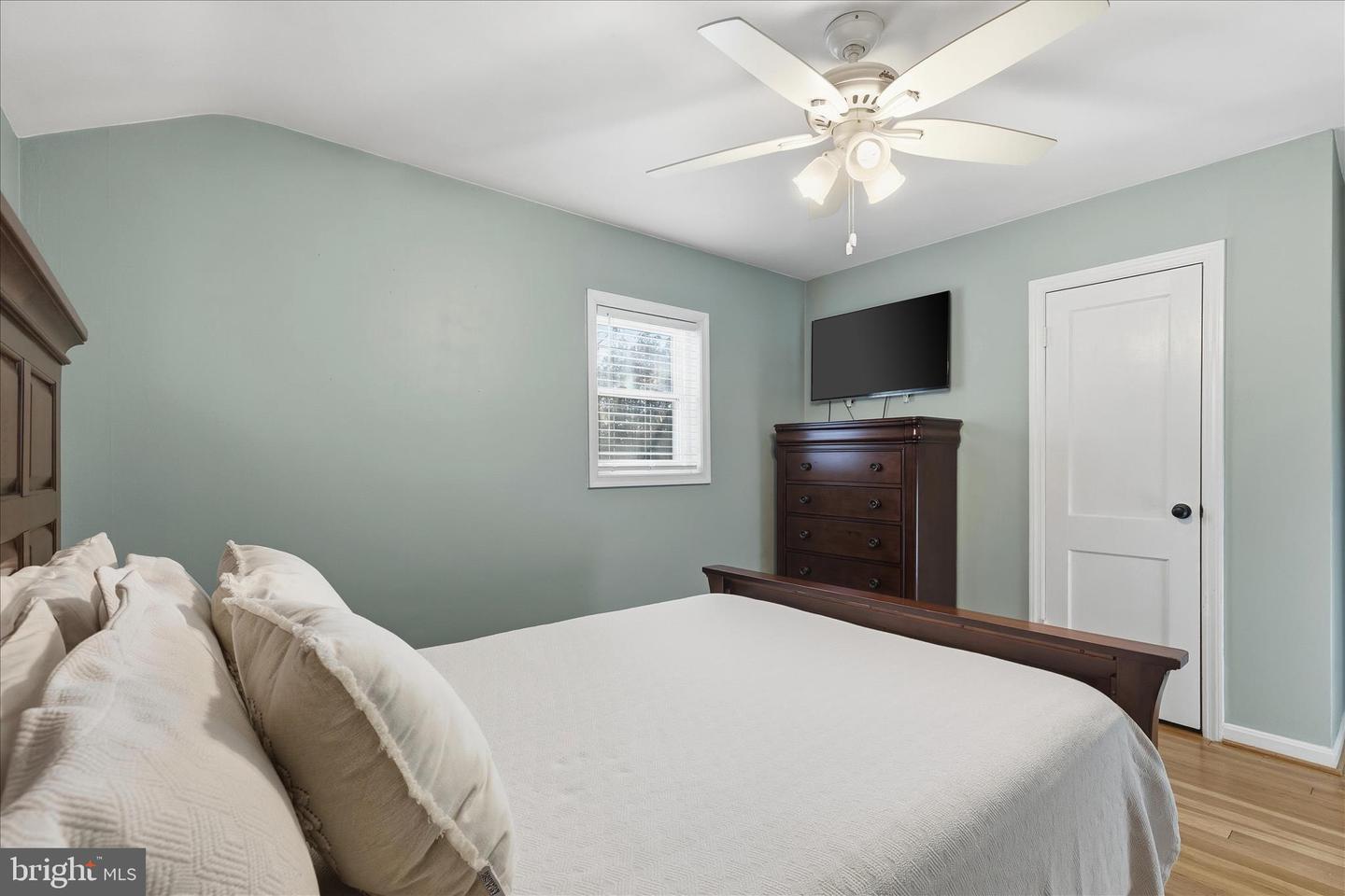 7203 ARTHUR DR, FALLS CHURCH, Virginia 22046, 4 Bedrooms Bedrooms, 11 Rooms Rooms,2 BathroomsBathrooms,Residential,For sale,7203 ARTHUR DR,VAFX2279172 MLS # VAFX2279172 7203 ARTHUR DR, FALLS CHURCH, Virginia 22046, 4 Bedrooms Bedrooms, 11 Rooms Rooms,2 BathroomsBathrooms,Residential,For sale,7203 ARTHUR DR,VAFX2279172 MLS # VAFX2279172