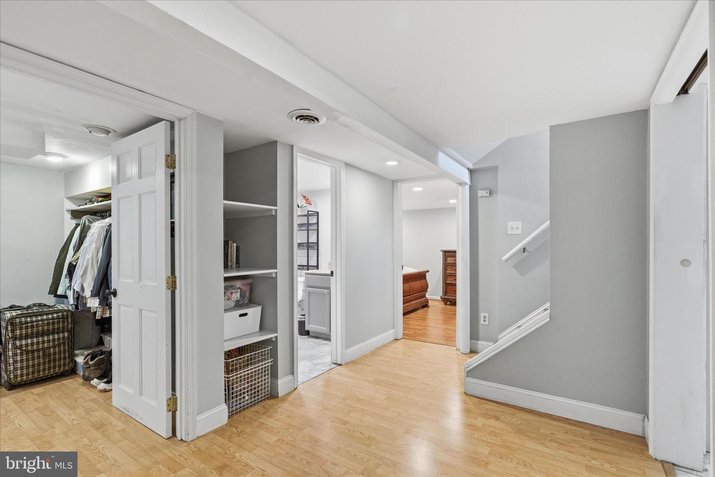 7203 ARTHUR DR, FALLS CHURCH, Virginia 22046, 4 Bedrooms Bedrooms, 11 Rooms Rooms,2 BathroomsBathrooms,Residential,For sale,7203 ARTHUR DR,VAFX2279172 MLS # VAFX2279172 7203 ARTHUR DR, FALLS CHURCH, Virginia 22046, 4 Bedrooms Bedrooms, 11 Rooms Rooms,2 BathroomsBathrooms,Residential,For sale,7203 ARTHUR DR,VAFX2279172 MLS # VAFX2279172