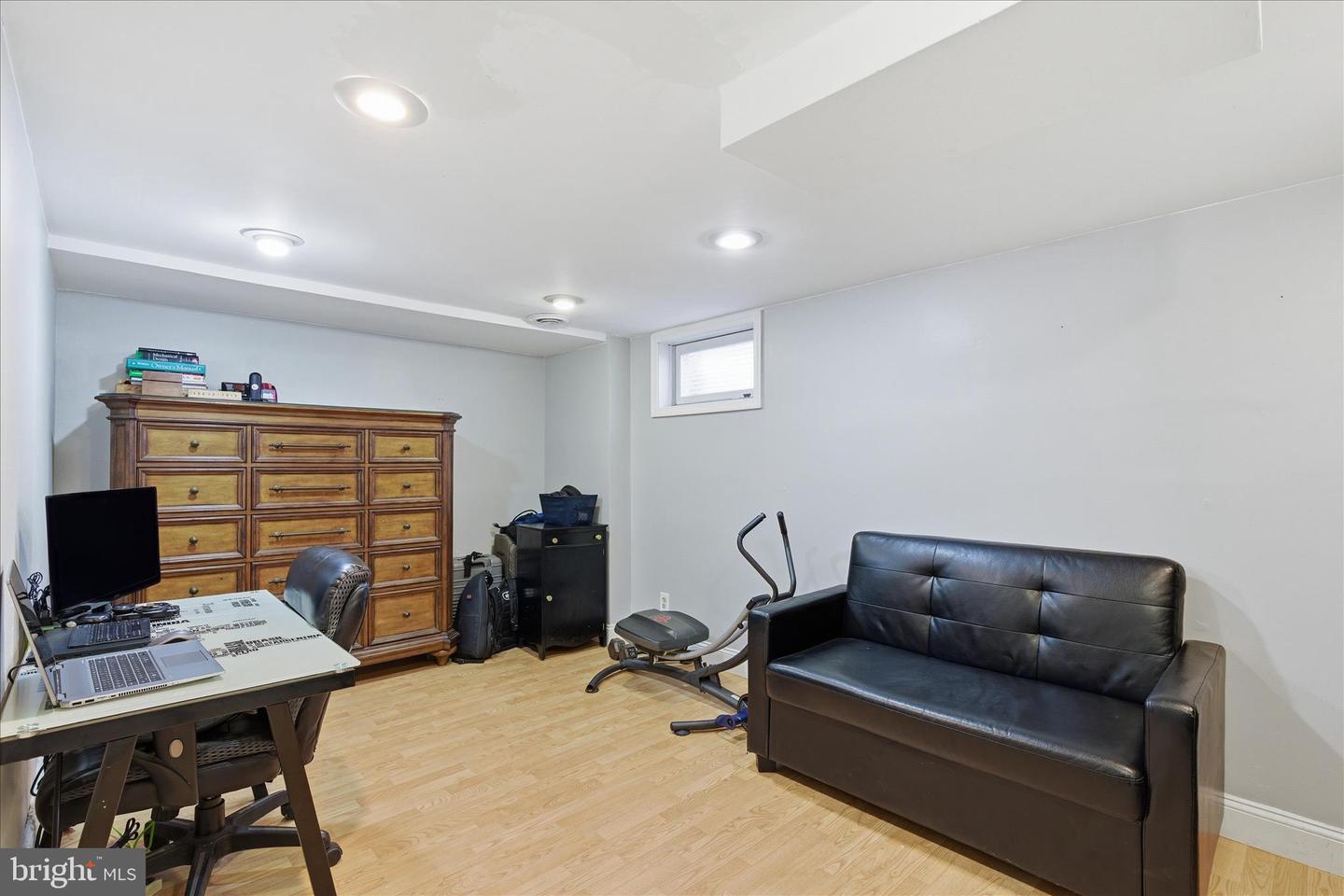 7203 ARTHUR DR, FALLS CHURCH, Virginia 22046, 4 Bedrooms Bedrooms, 11 Rooms Rooms,2 BathroomsBathrooms,Residential,For sale,7203 ARTHUR DR,VAFX2279172 MLS # VAFX2279172 7203 ARTHUR DR, FALLS CHURCH, Virginia 22046, 4 Bedrooms Bedrooms, 11 Rooms Rooms,2 BathroomsBathrooms,Residential,For sale,7203 ARTHUR DR,VAFX2279172 MLS # VAFX2279172