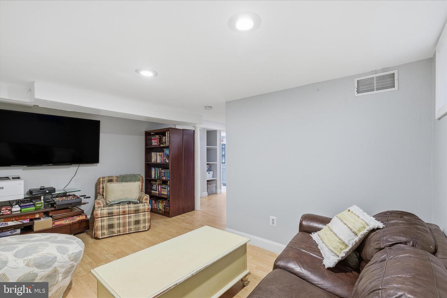 7203 ARTHUR DR, FALLS CHURCH, Virginia 22046, 4 Bedrooms Bedrooms, 11 Rooms Rooms,2 BathroomsBathrooms,Residential,For sale,7203 ARTHUR DR,VAFX2279172 MLS # VAFX2279172 7203 ARTHUR DR, FALLS CHURCH, Virginia 22046, 4 Bedrooms Bedrooms, 11 Rooms Rooms,2 BathroomsBathrooms,Residential,For sale,7203 ARTHUR DR,VAFX2279172 MLS # VAFX2279172