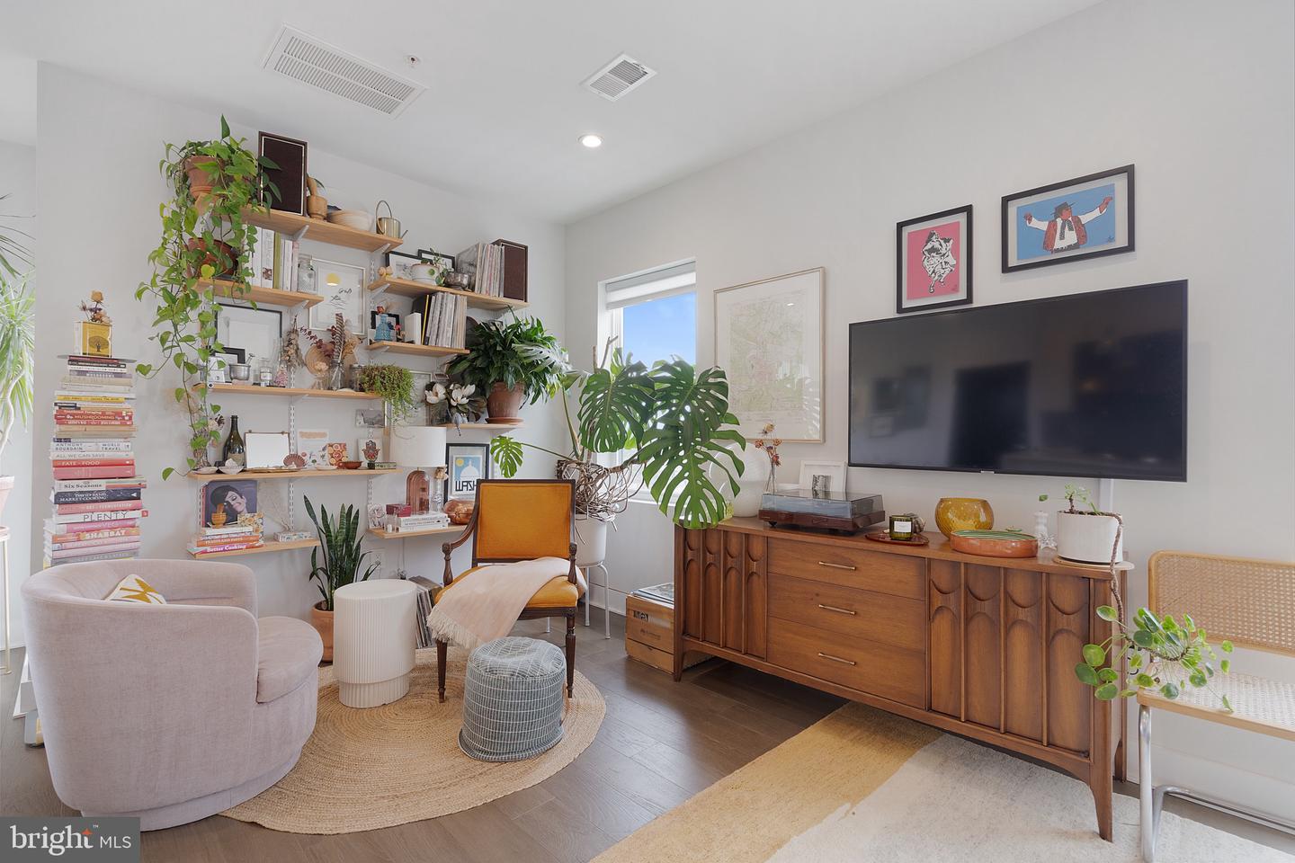 653 IRVING ST NW #7, WASHINGTON, District Of Columbia 20010, 2 Bedrooms Bedrooms, ,2 BathroomsBathrooms,Residential,For sale,653 IRVING ST NW #7,DCDC2231830 MLS # DCDC2231830 653 IRVING ST NW #7, WASHINGTON, District Of Columbia 20010, 2 Bedrooms Bedrooms, ,2 BathroomsBathrooms,Residential,For sale,653 IRVING ST NW #7,DCDC2231830 MLS # DCDC2231830