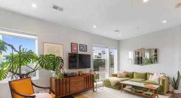 653 IRVING ST NW #7, WASHINGTON, District Of Columbia 20010, 2 Bedrooms Bedrooms, ,2 BathroomsBathrooms,Residential,For sale,653 IRVING ST NW #7,DCDC2231830 MLS # DCDC2231830