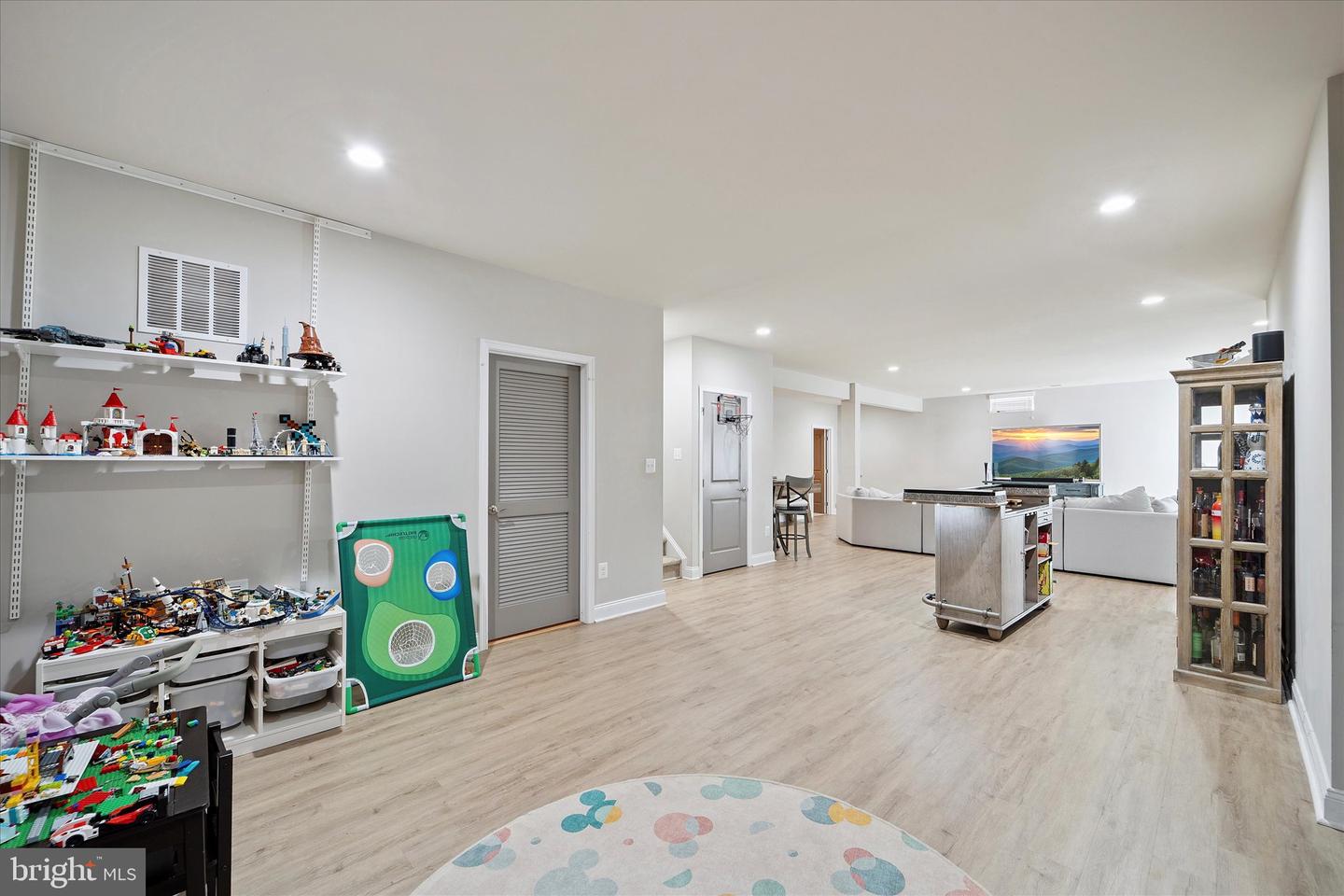 4622 HULL DR, HAYMARKET, Virginia 20169, 4 Bedrooms Bedrooms, ,4 BathroomsBathrooms,Residential,For sale,4622 HULL DR,VAPW2107770 MLS # VAPW2107770 4622 HULL DR, HAYMARKET, Virginia 20169, 4 Bedrooms Bedrooms, ,4 BathroomsBathrooms,Residential,For sale,4622 HULL DR,VAPW2107770 MLS # VAPW2107770