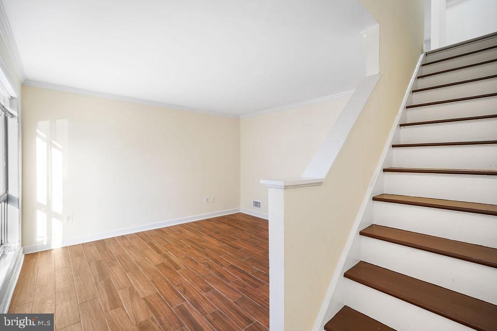 2201 CHAMBLEE PL, HERNDON, Virginia 20170, 2 Bedrooms Bedrooms, ,1 BathroomBathrooms,Residential,For sale,2201 CHAMBLEE PL,VAFX2279184 MLS # VAFX2279184 2201 CHAMBLEE PL, HERNDON, Virginia 20170, 2 Bedrooms Bedrooms, ,1 BathroomBathrooms,Residential,For sale,2201 CHAMBLEE PL,VAFX2279184 MLS # VAFX2279184