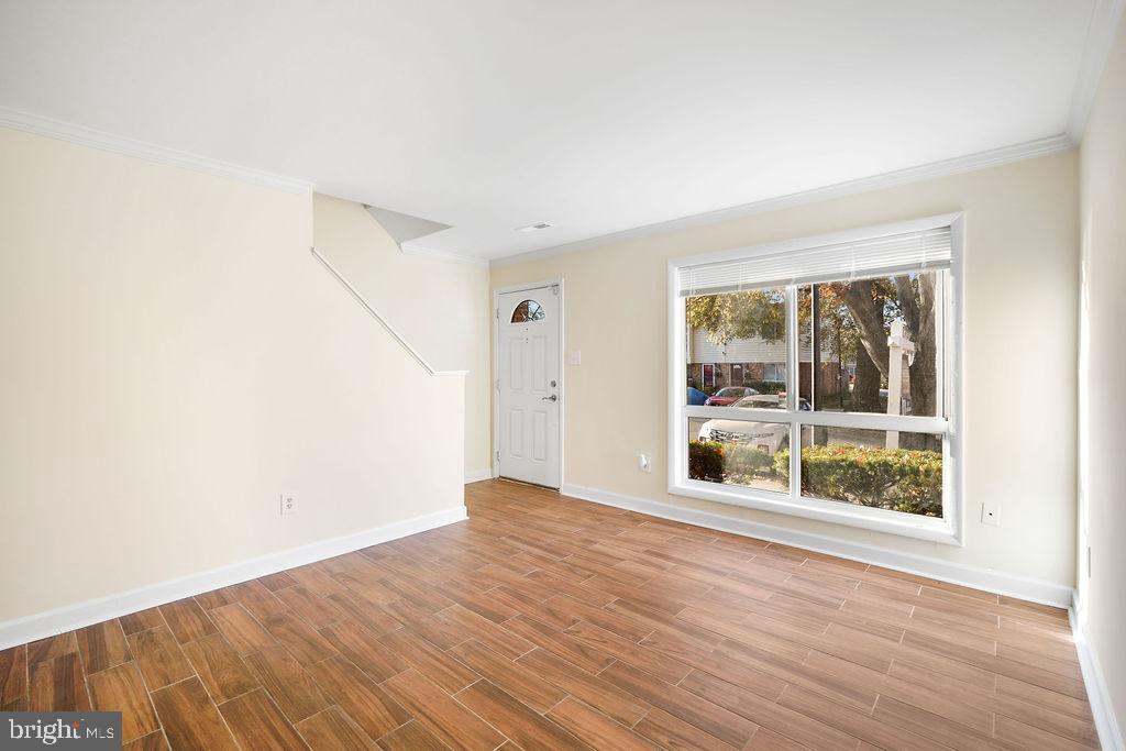 2201 CHAMBLEE PL, HERNDON, Virginia 20170, 2 Bedrooms Bedrooms, ,1 BathroomBathrooms,Residential,For sale,2201 CHAMBLEE PL,VAFX2279184 MLS # VAFX2279184 2201 CHAMBLEE PL, HERNDON, Virginia 20170, 2 Bedrooms Bedrooms, ,1 BathroomBathrooms,Residential,For sale,2201 CHAMBLEE PL,VAFX2279184 MLS # VAFX2279184