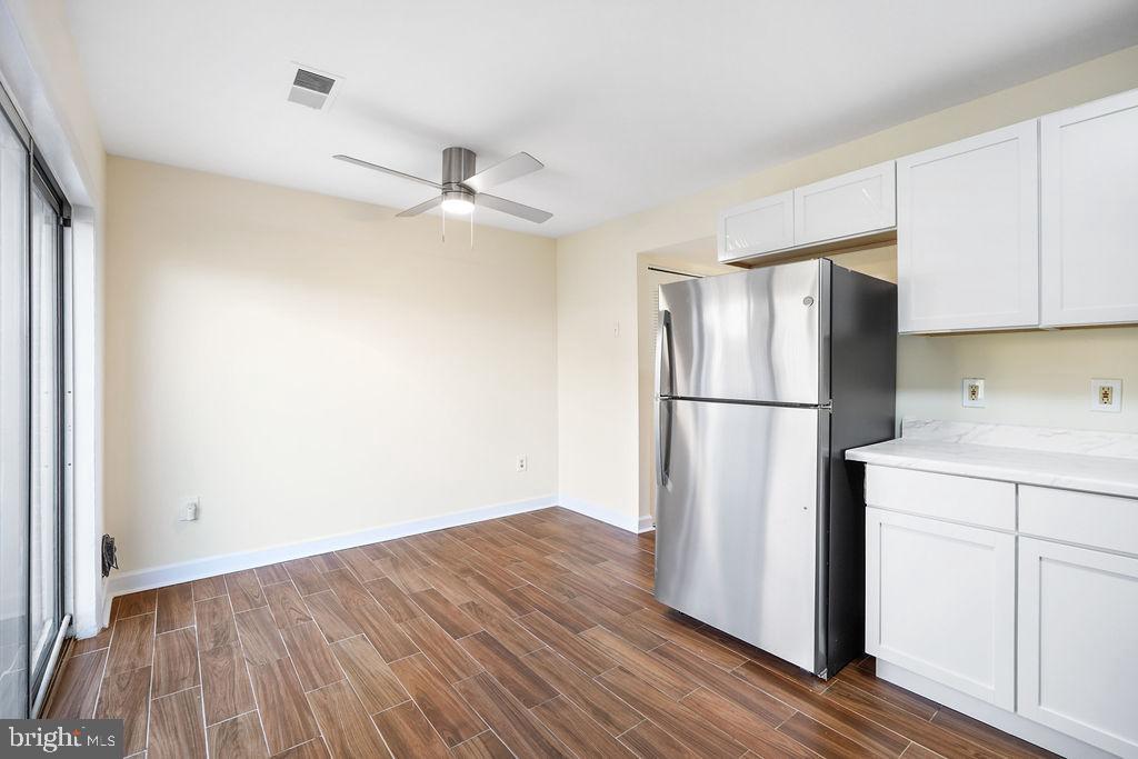 2201 CHAMBLEE PL, HERNDON, Virginia 20170, 2 Bedrooms Bedrooms, ,1 BathroomBathrooms,Residential,For sale,2201 CHAMBLEE PL,VAFX2279184 MLS # VAFX2279184 2201 CHAMBLEE PL, HERNDON, Virginia 20170, 2 Bedrooms Bedrooms, ,1 BathroomBathrooms,Residential,For sale,2201 CHAMBLEE PL,VAFX2279184 MLS # VAFX2279184