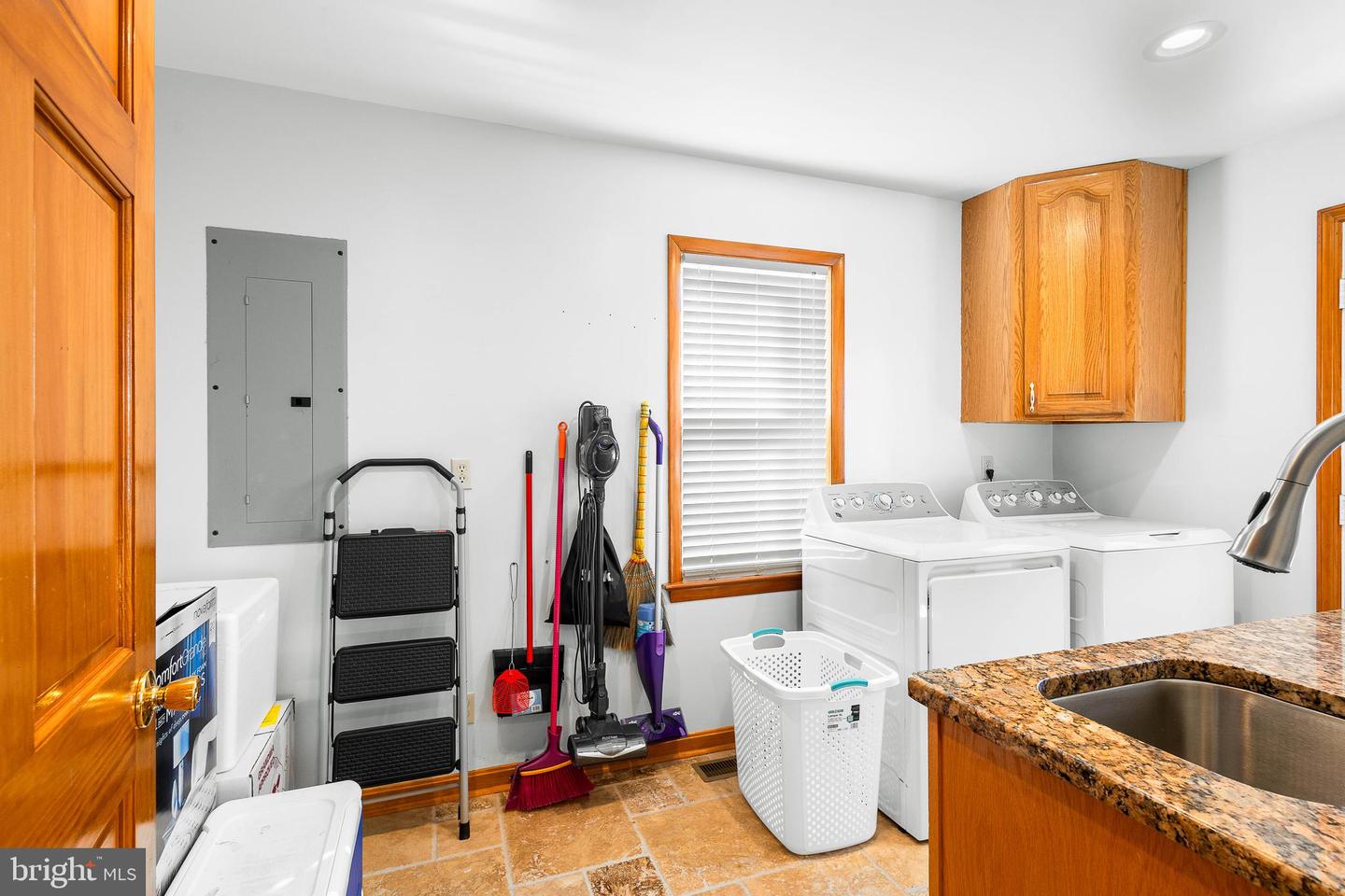 994 N GLEBE RD, MONTROSS, Virginia 22520, 4 Bedrooms Bedrooms, 8 Rooms Rooms,3 BathroomsBathrooms,Residential,For sale,994 N GLEBE RD,VAWE2010108 MLS # VAWE2010108